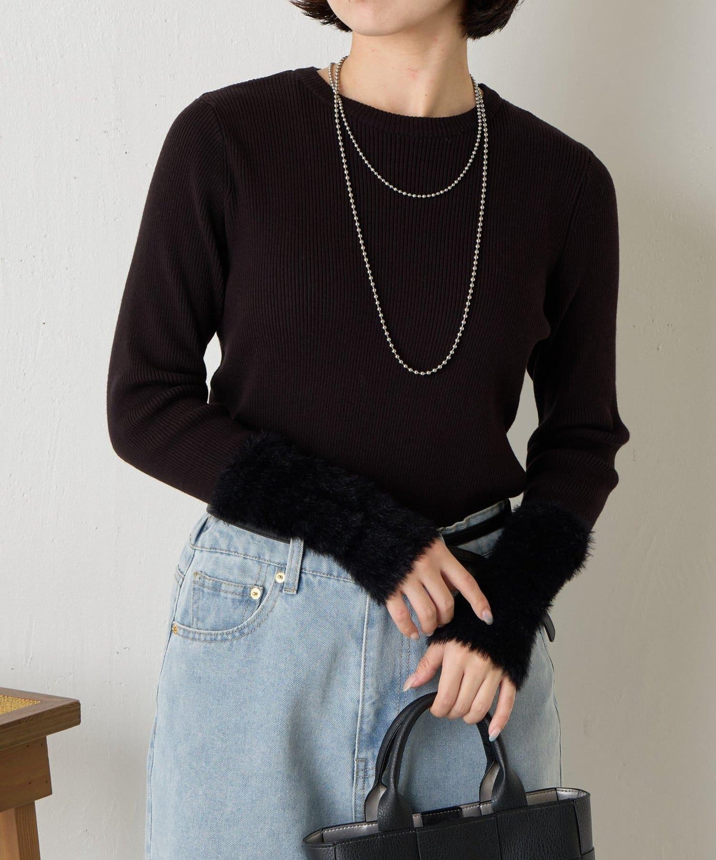 拼接長毛袖羅紋針織衫