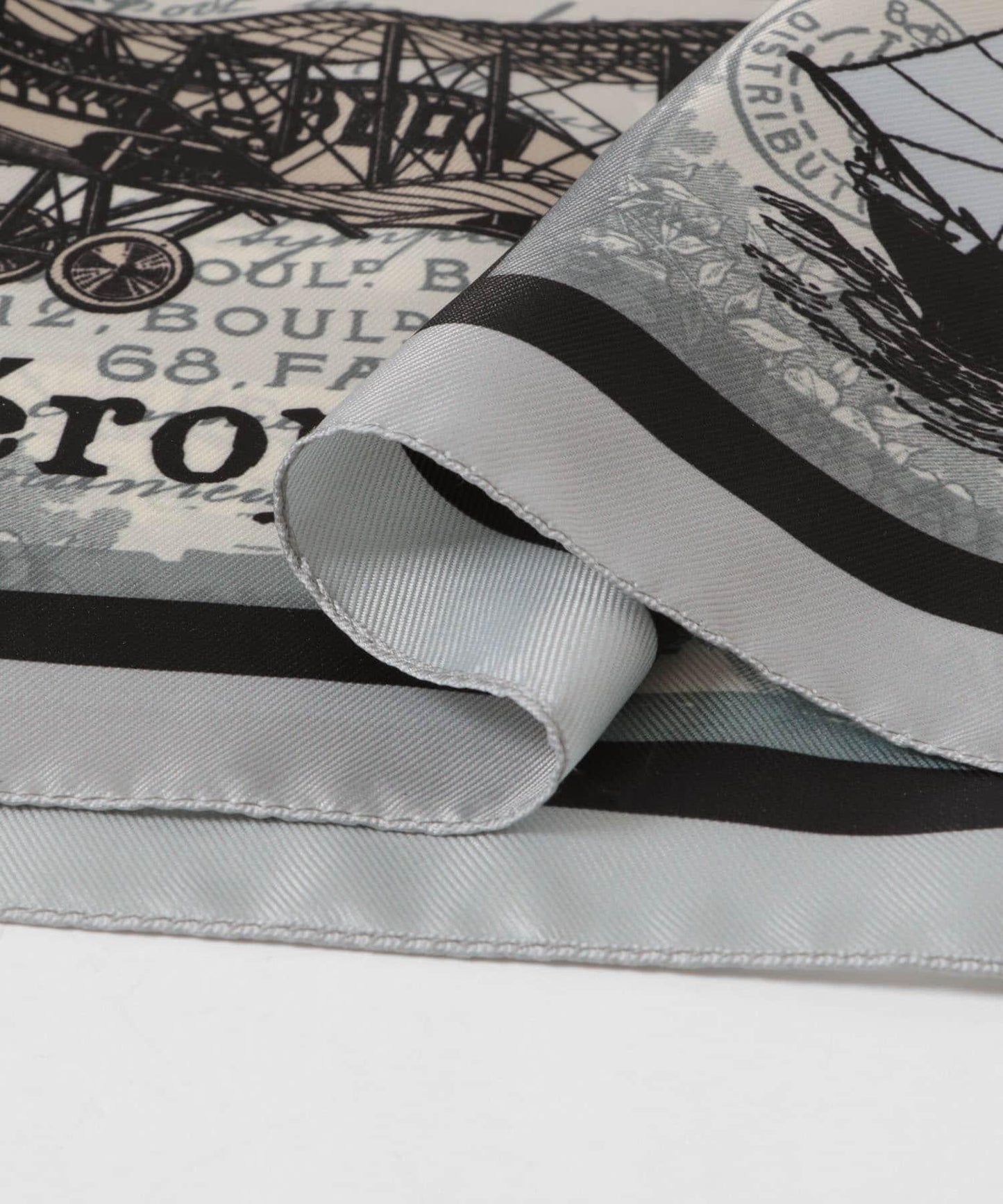 AULENTTI 大尺寸復古圖案絲巾