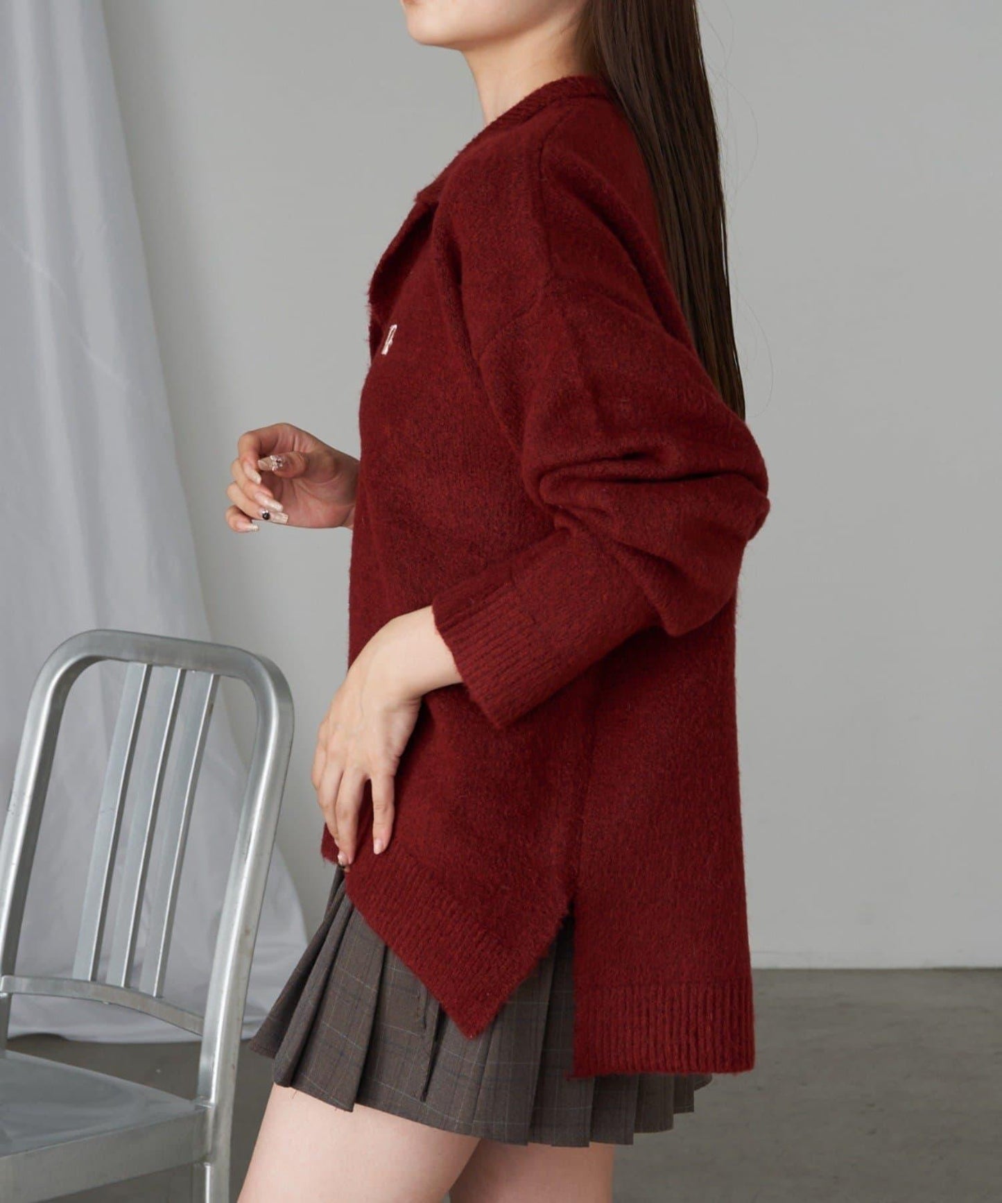 【RAY CASSIN】V領翻領刺繡針織衫 / 帶領針織衫