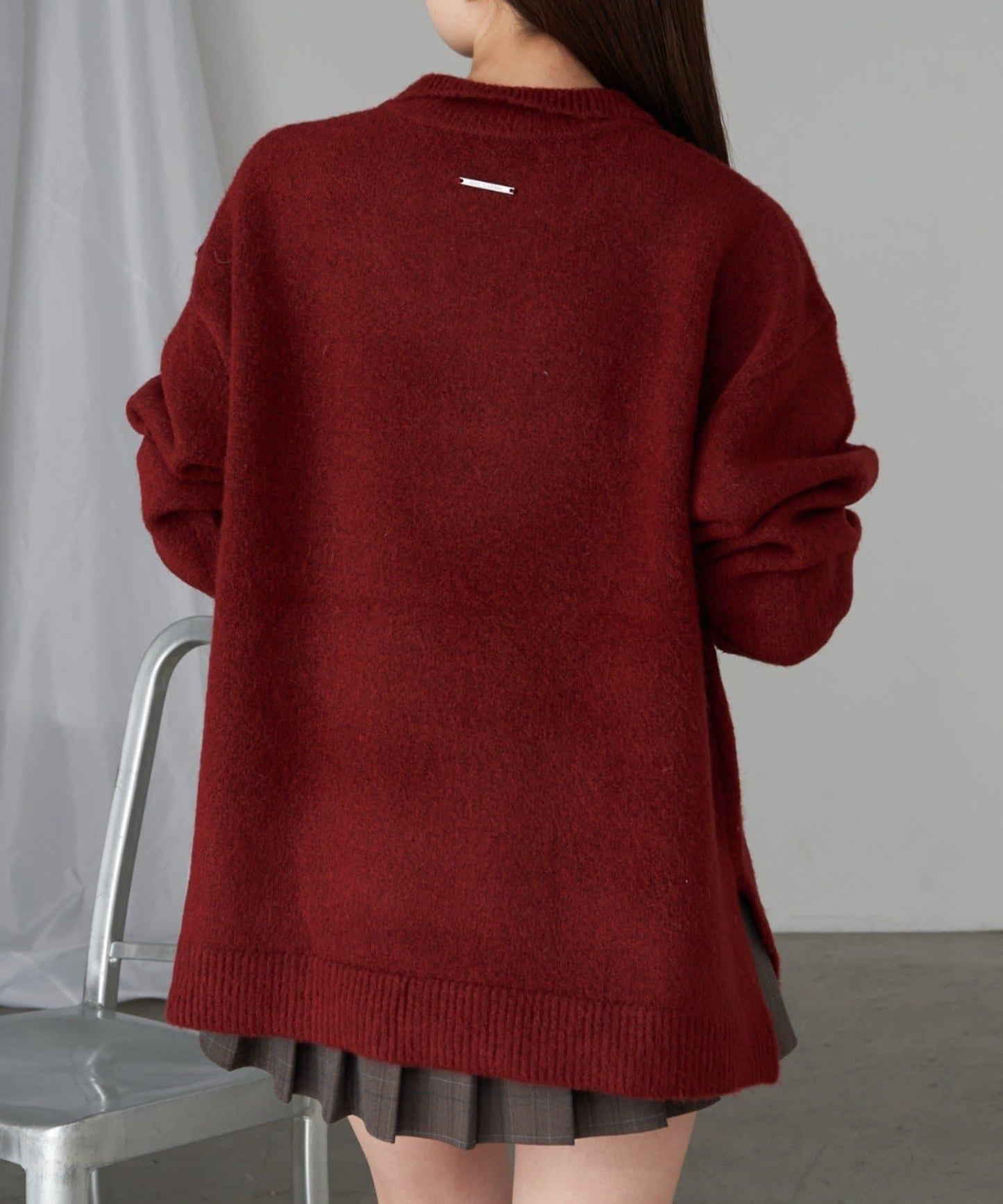 【RAY CASSIN】V領翻領刺繡針織衫 / 帶領針織衫