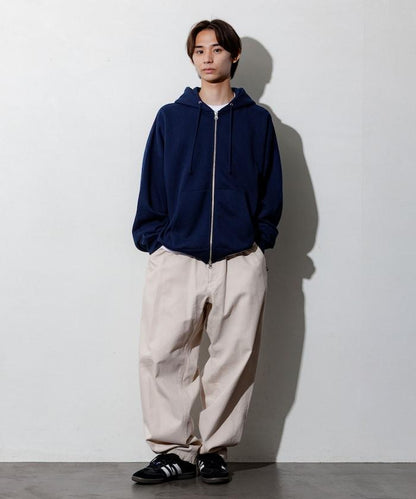 リラックスフィット ジップアップ パーカー 【限定展開】