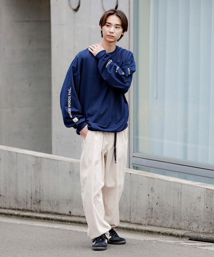 寬鬆版型 單點刺繡 袖部印花 口袋T恤 / 長袖T恤 / 下襬抽繩