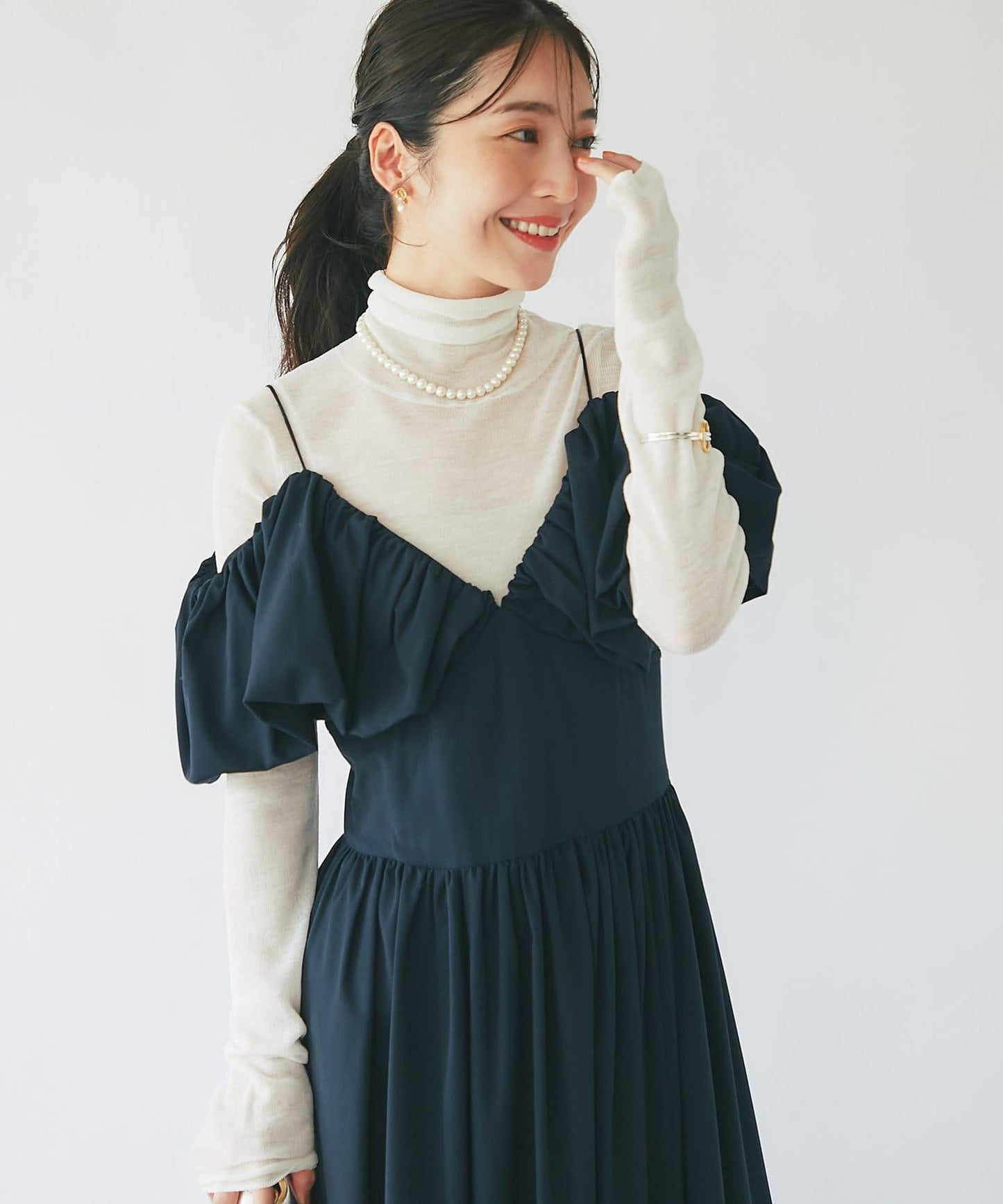 【La boutique BonBon】吊帶開肩連衣裙