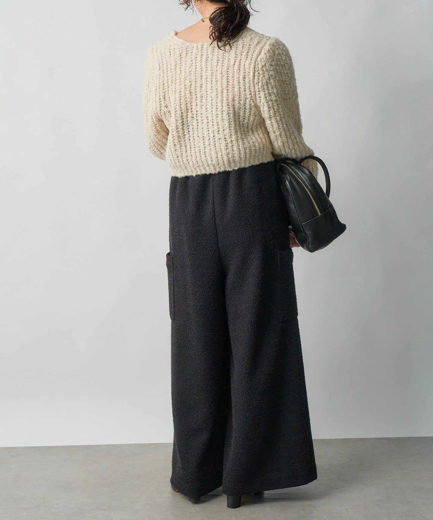 【打造時尚造型】剪裁粗花呢寬腿褲