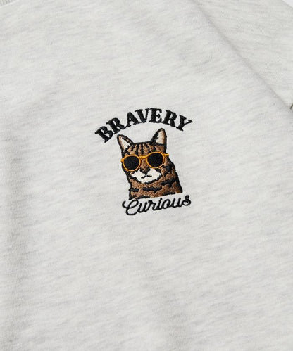 寬鬆版型 單點刺繡 圓領衛衣 / BRAVERY