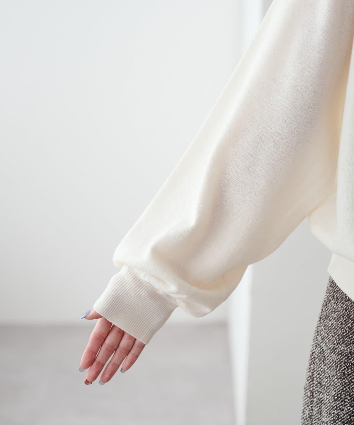 【Discoat】超細羊毛單肩套頭衫