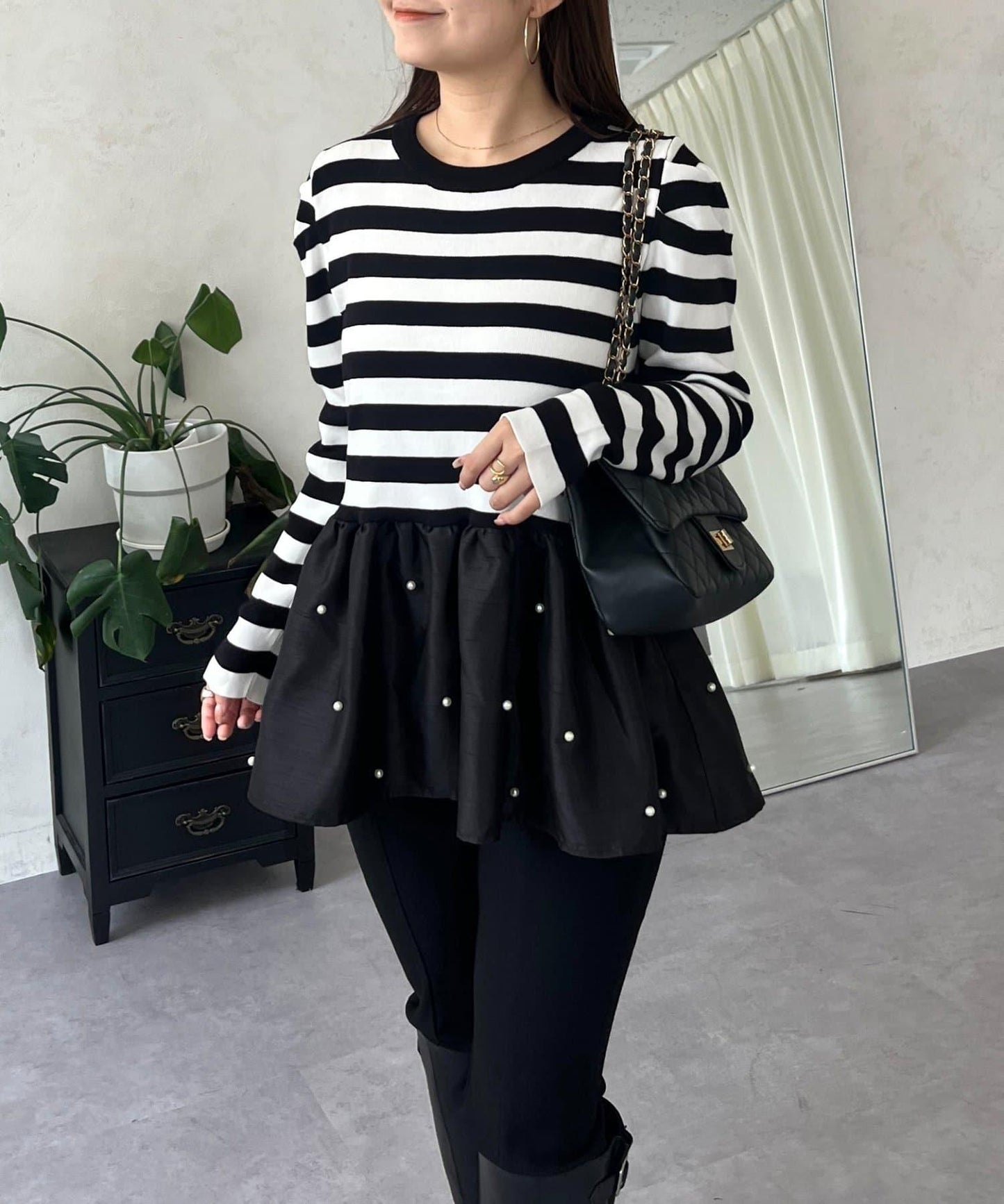 泡泡袖下襬珍珠拼接針織衫