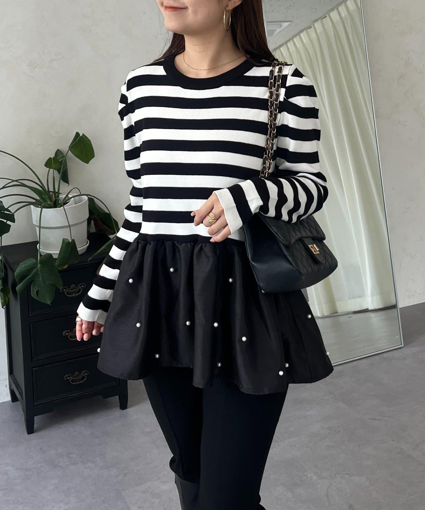 泡泡袖下襬珍珠拼接針織衫