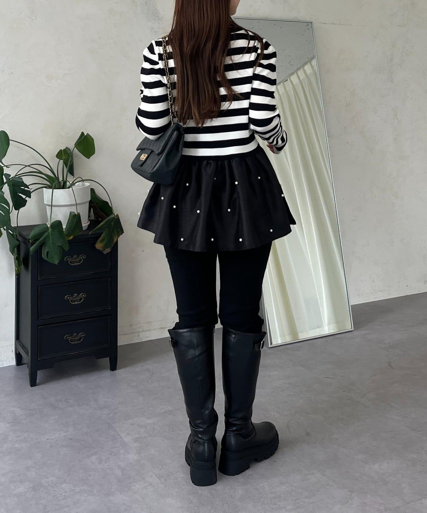 泡泡袖下襬珍珠拼接針織衫