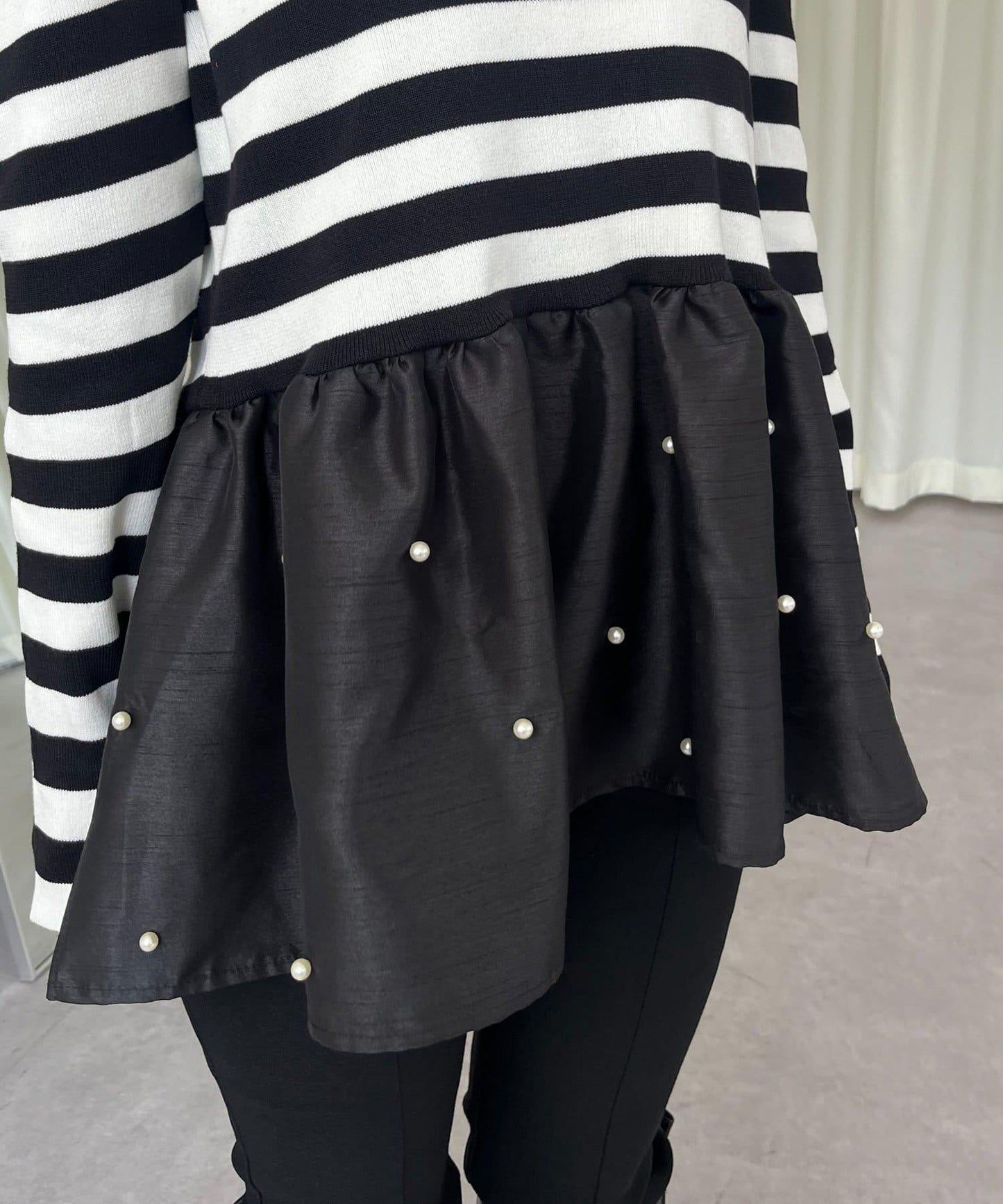 泡泡袖下襬珍珠拼接針織衫