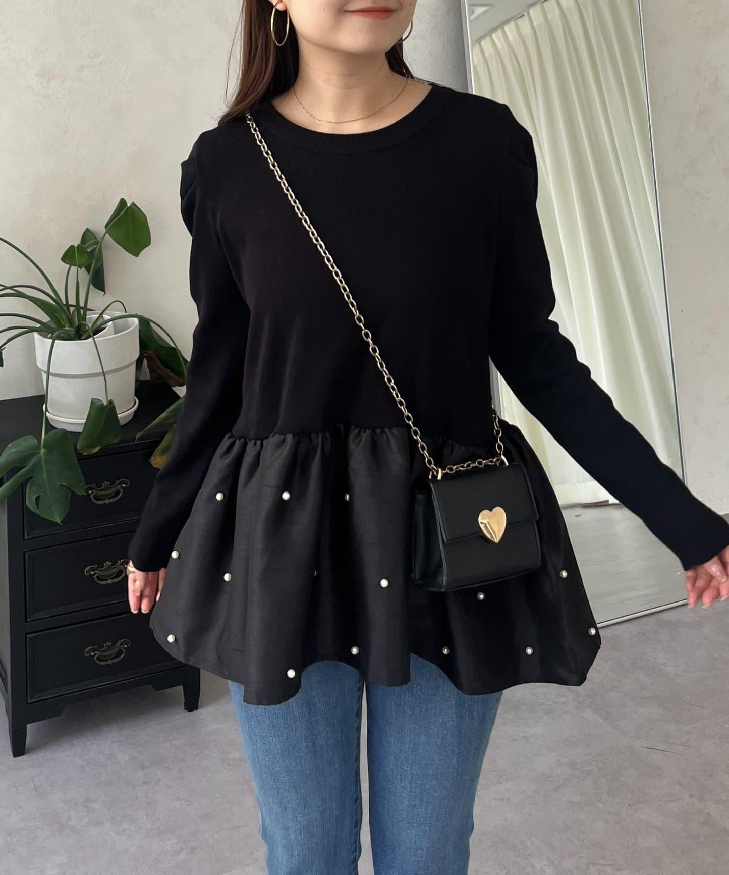 泡泡袖下襬珍珠拼接針織衫