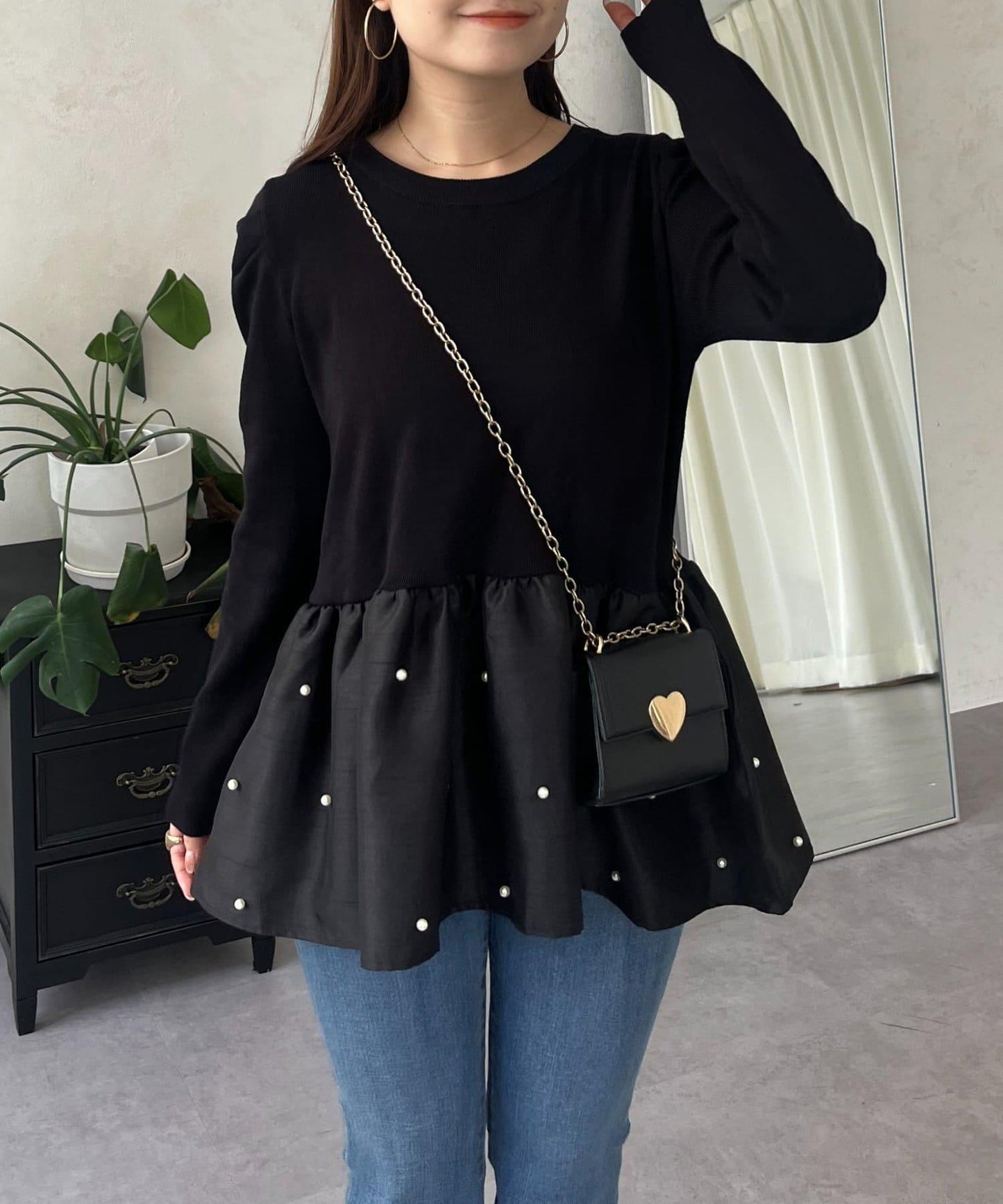 泡泡袖下襬珍珠拼接針織衫