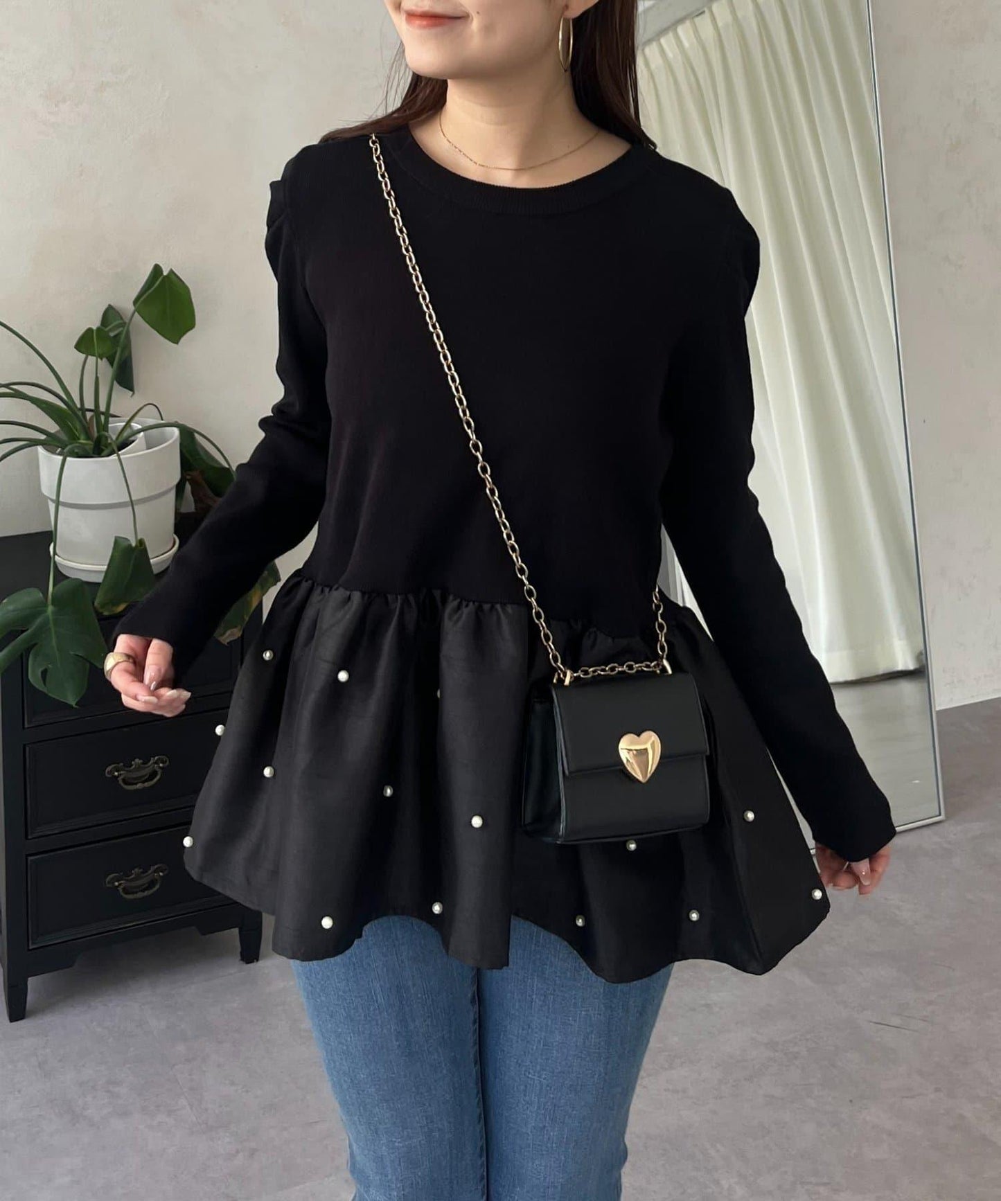 泡泡袖下襬珍珠拼接針織衫