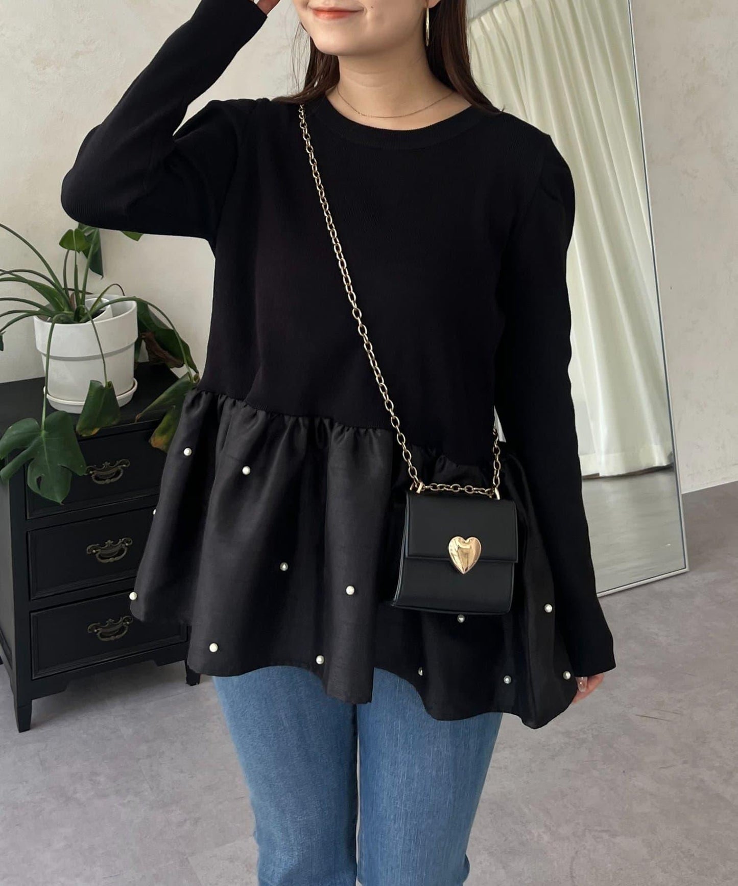 泡泡袖下襬珍珠拼接針織衫