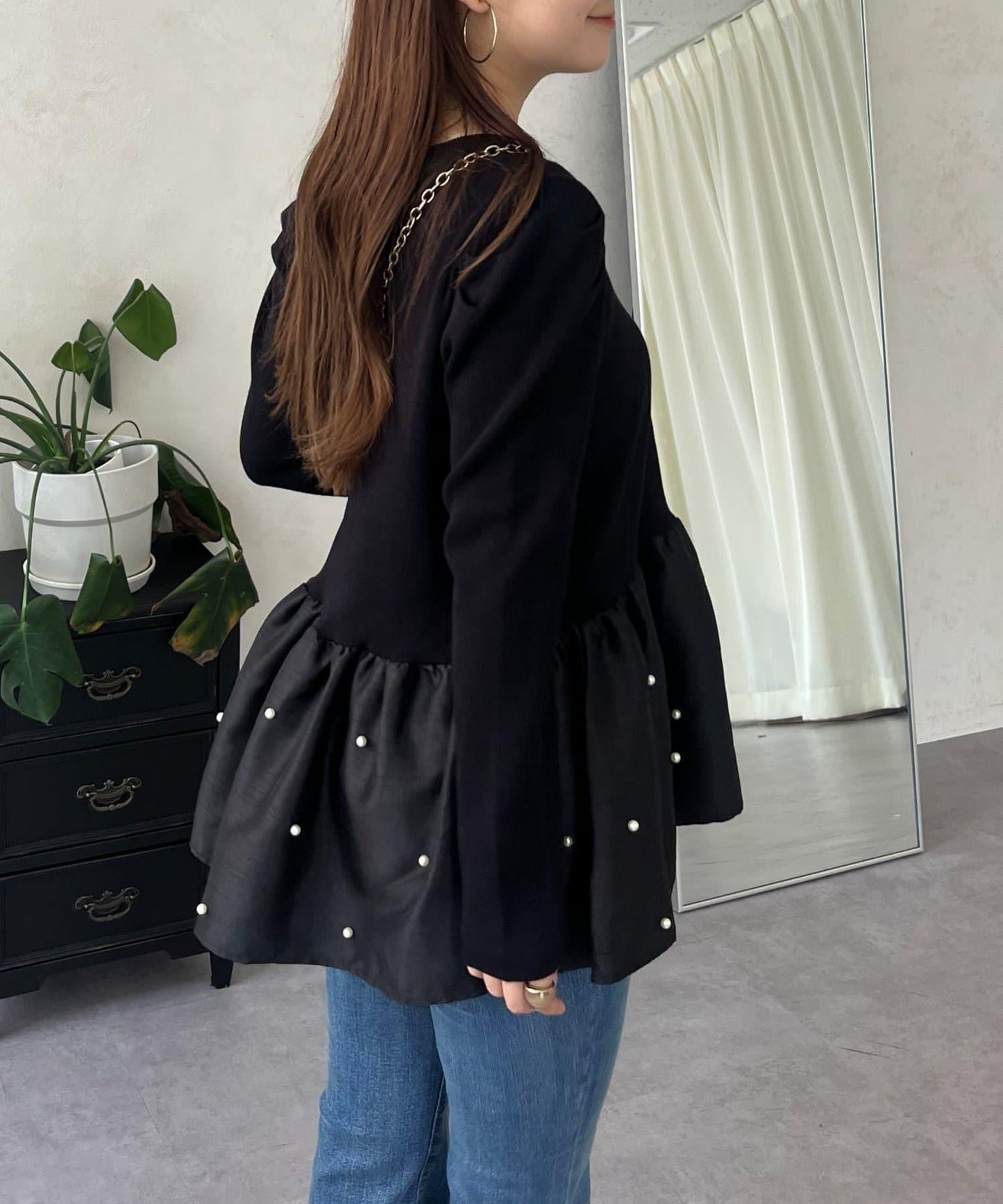 泡泡袖下襬珍珠拼接針織衫