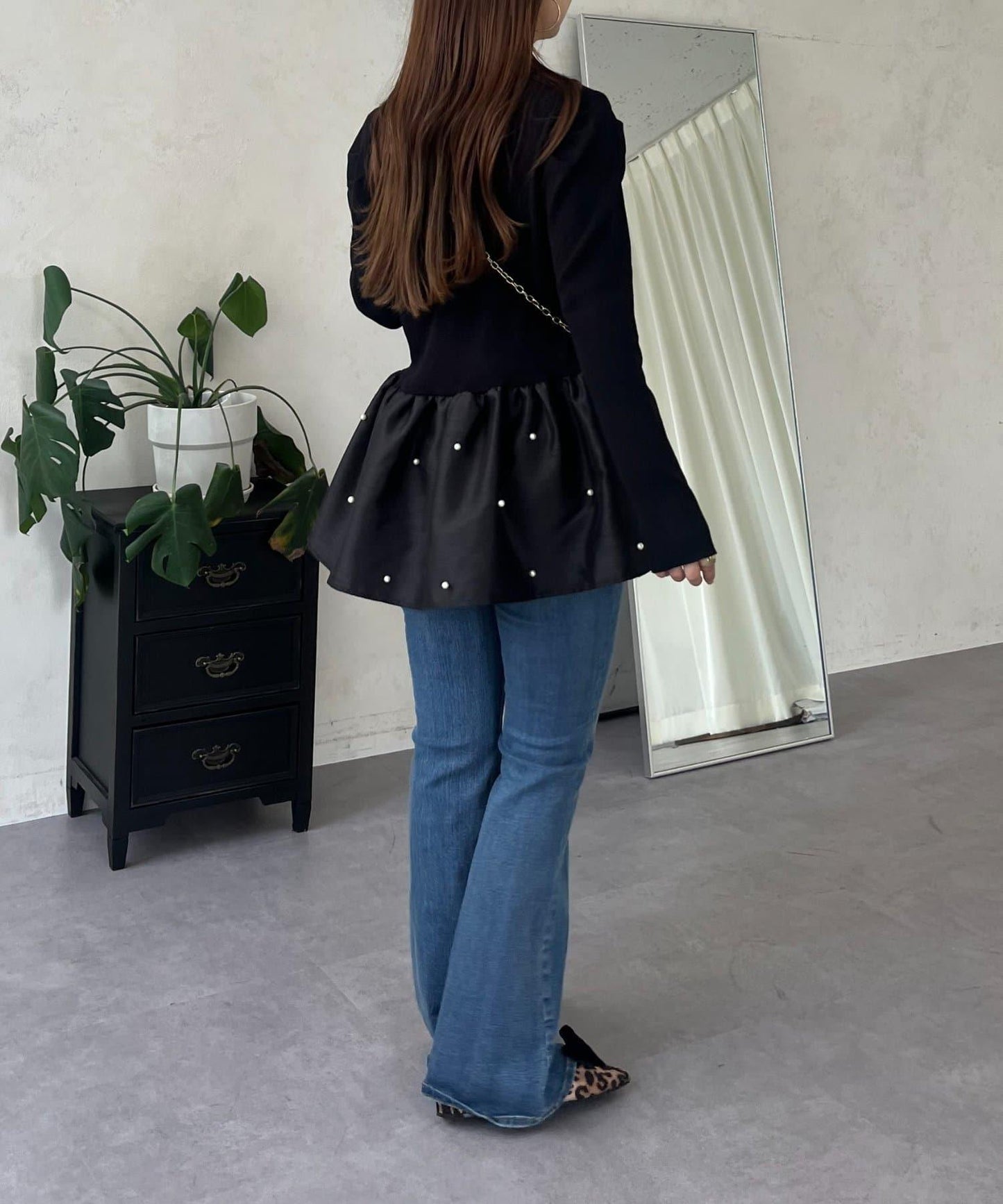 泡泡袖下襬珍珠拼接針織衫