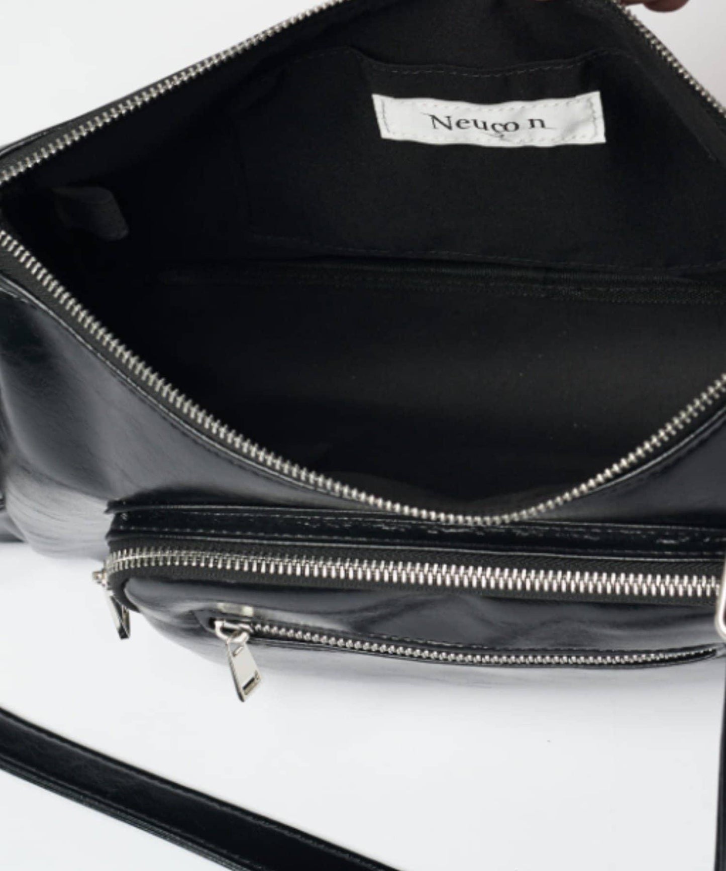 【Lui's】【Neucon】多口袋皮革單肩包