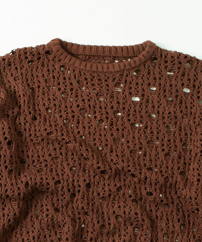 【WHO'S WHO gallery】鏤空編織一字肩寬鬆針織衫