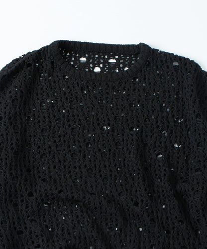 【WHO'S WHO gallery】鏤空編織一字肩寬鬆針織衫