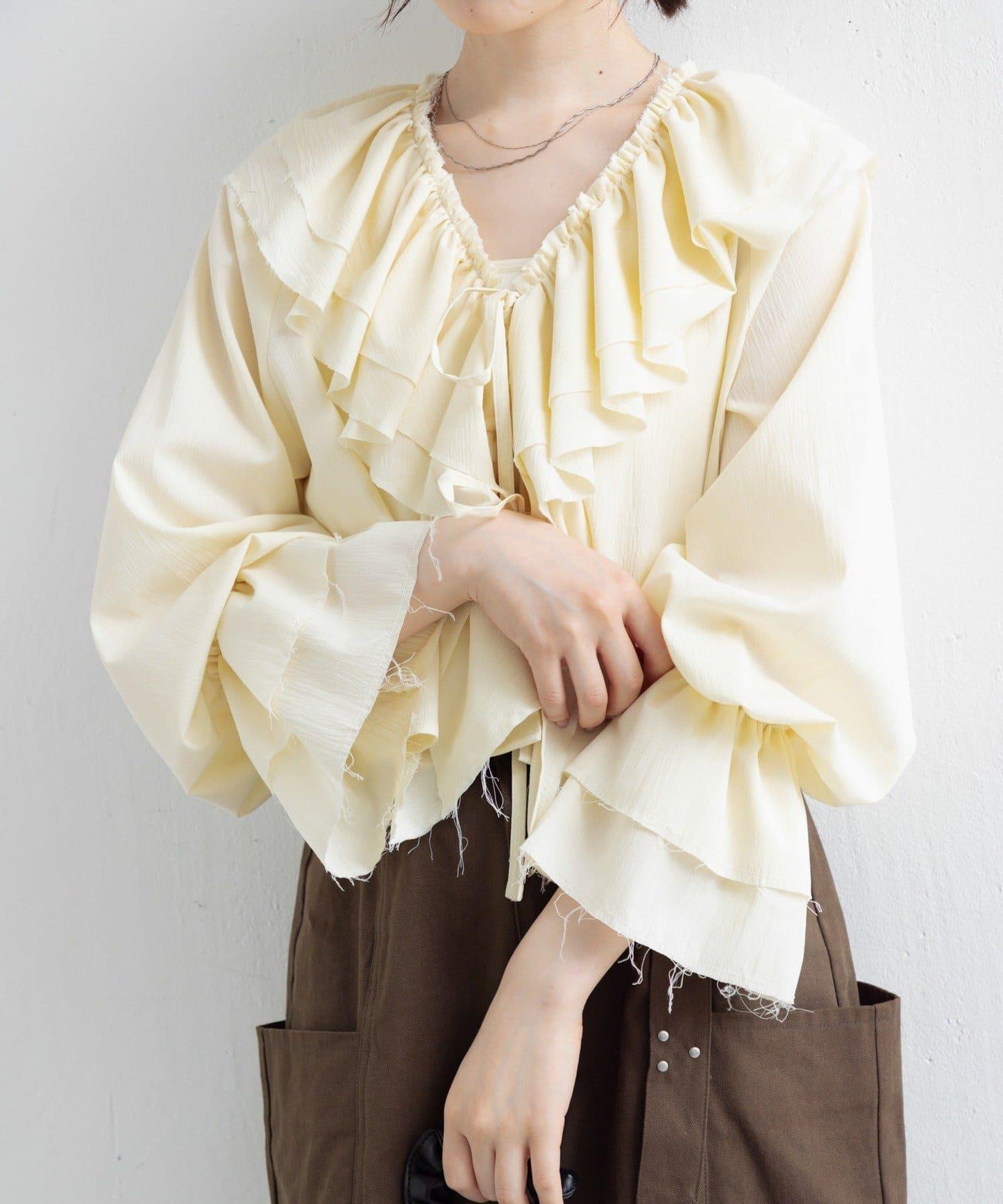 【Kastane】荷葉邊蝴蝶結襯衫