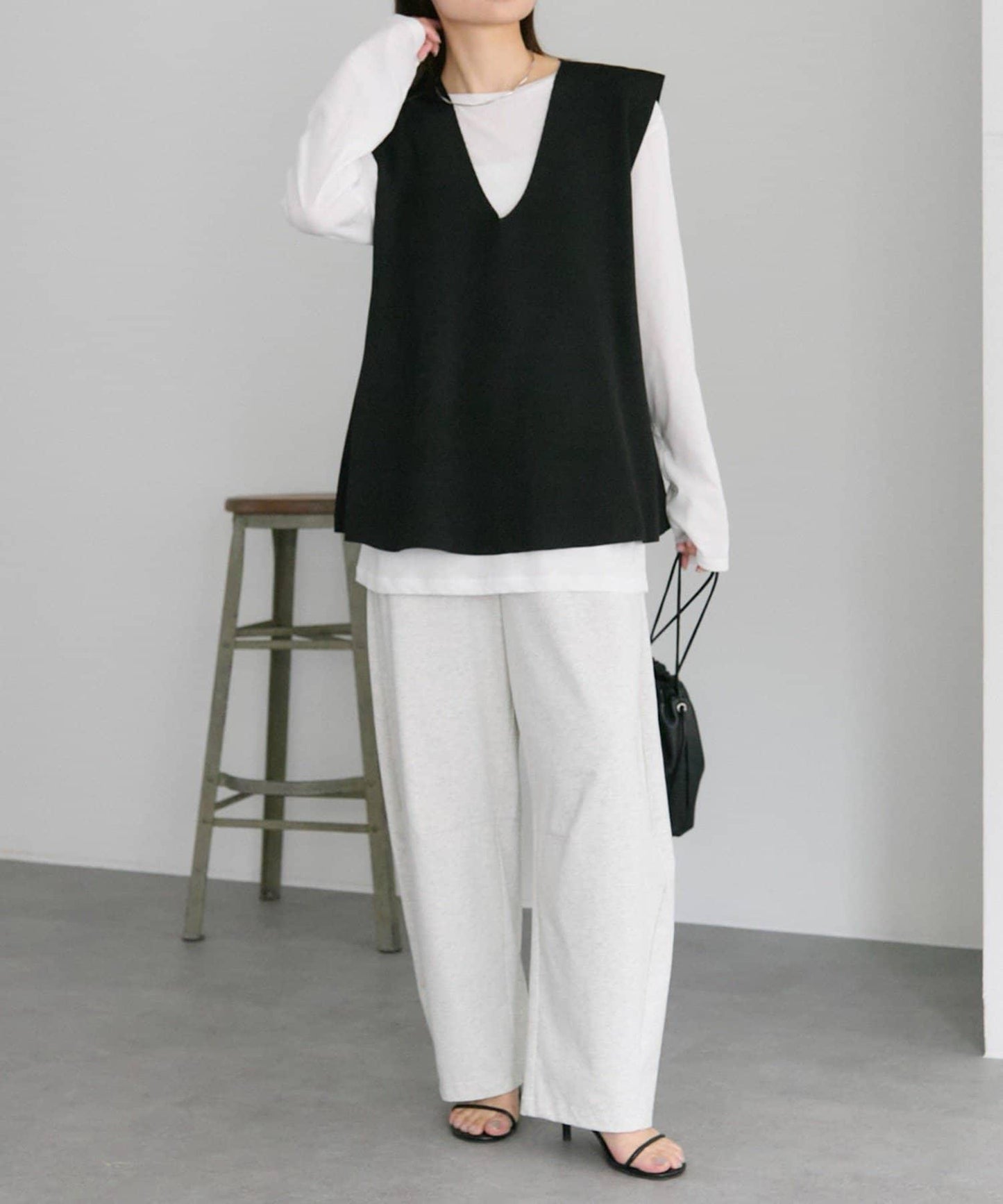 彈力V領針織背心