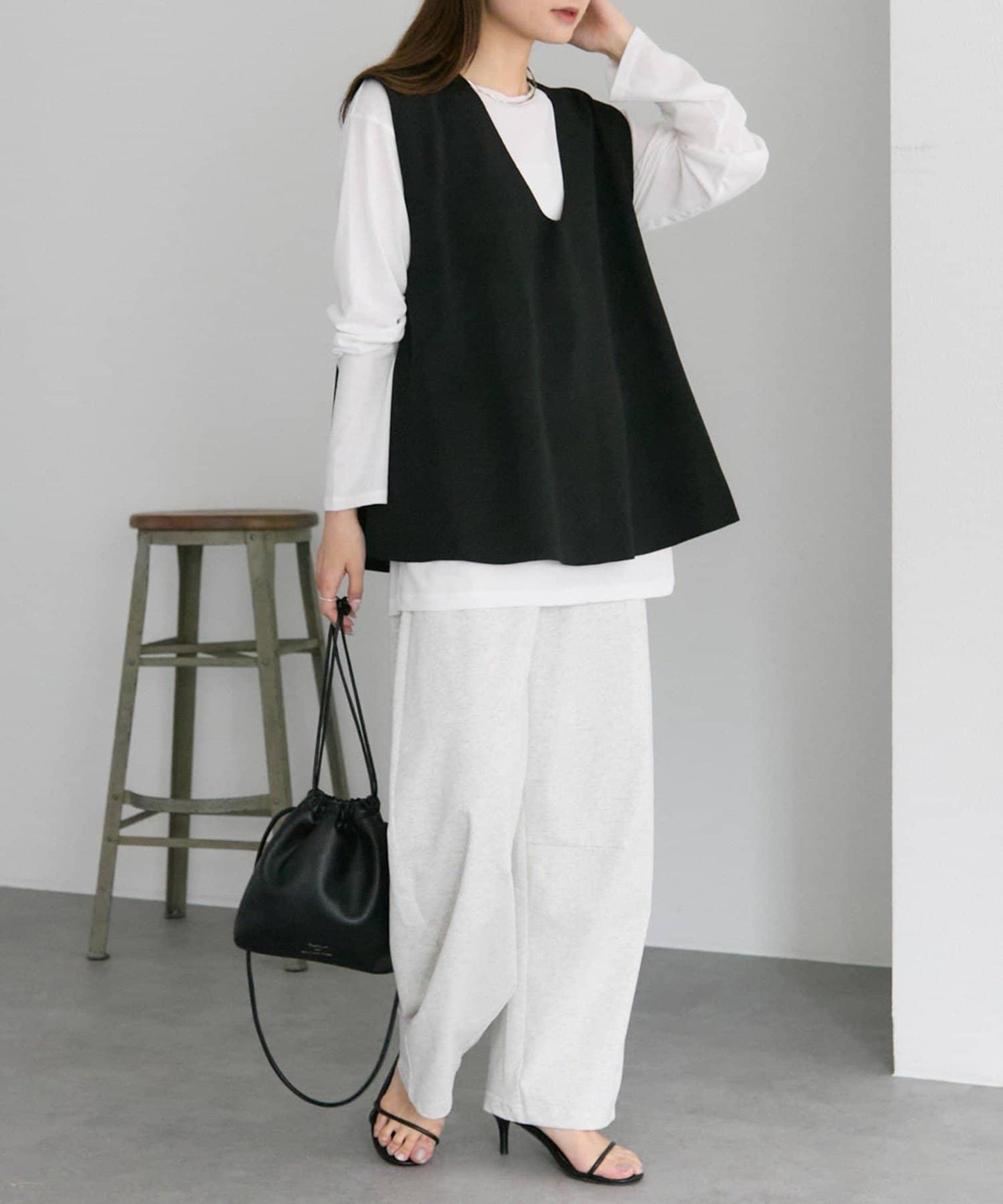 彈力V領針織背心