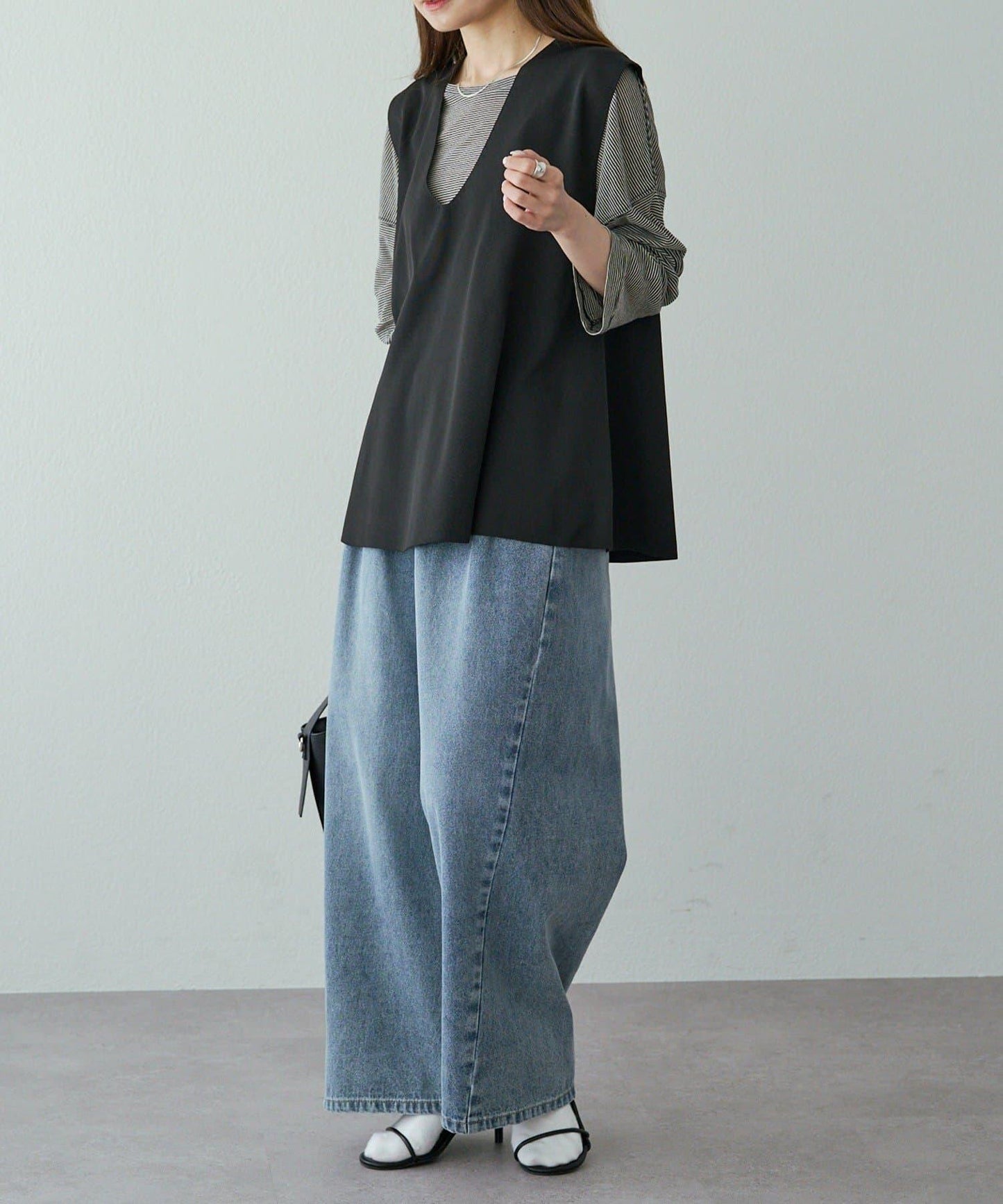 彈力V領針織背心