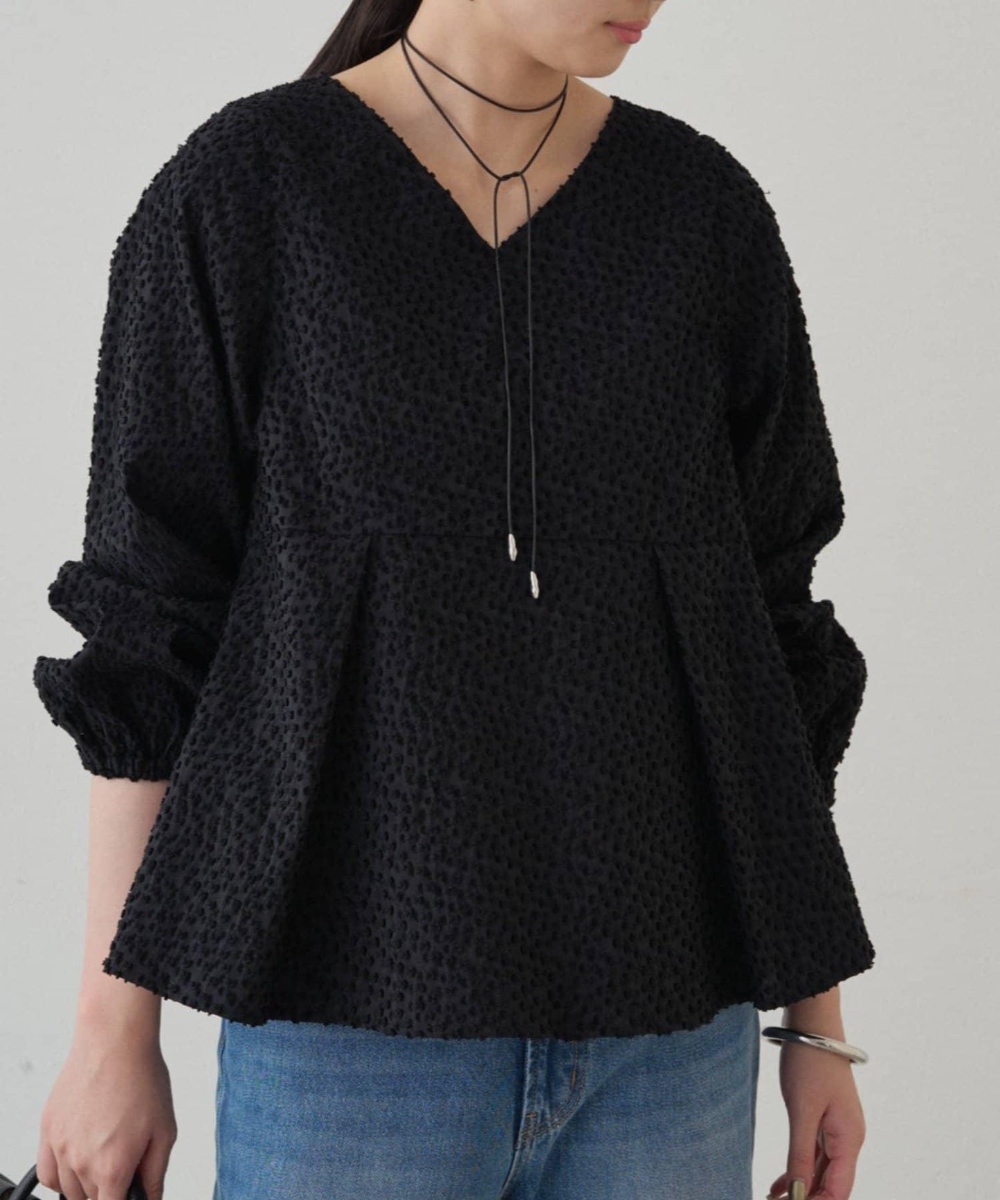 【Loungedress】提花荷葉邊下襬上衣