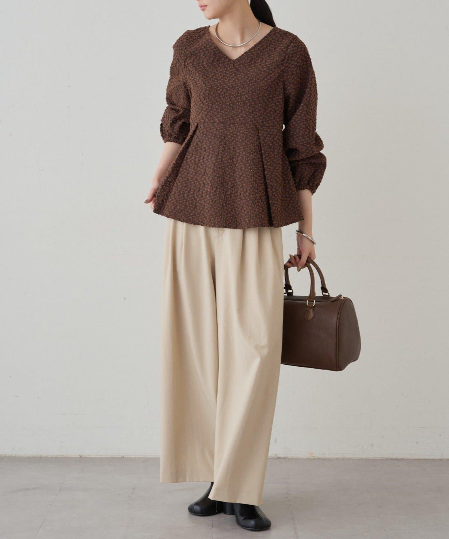 【Loungedress】提花荷葉邊下襬上衣