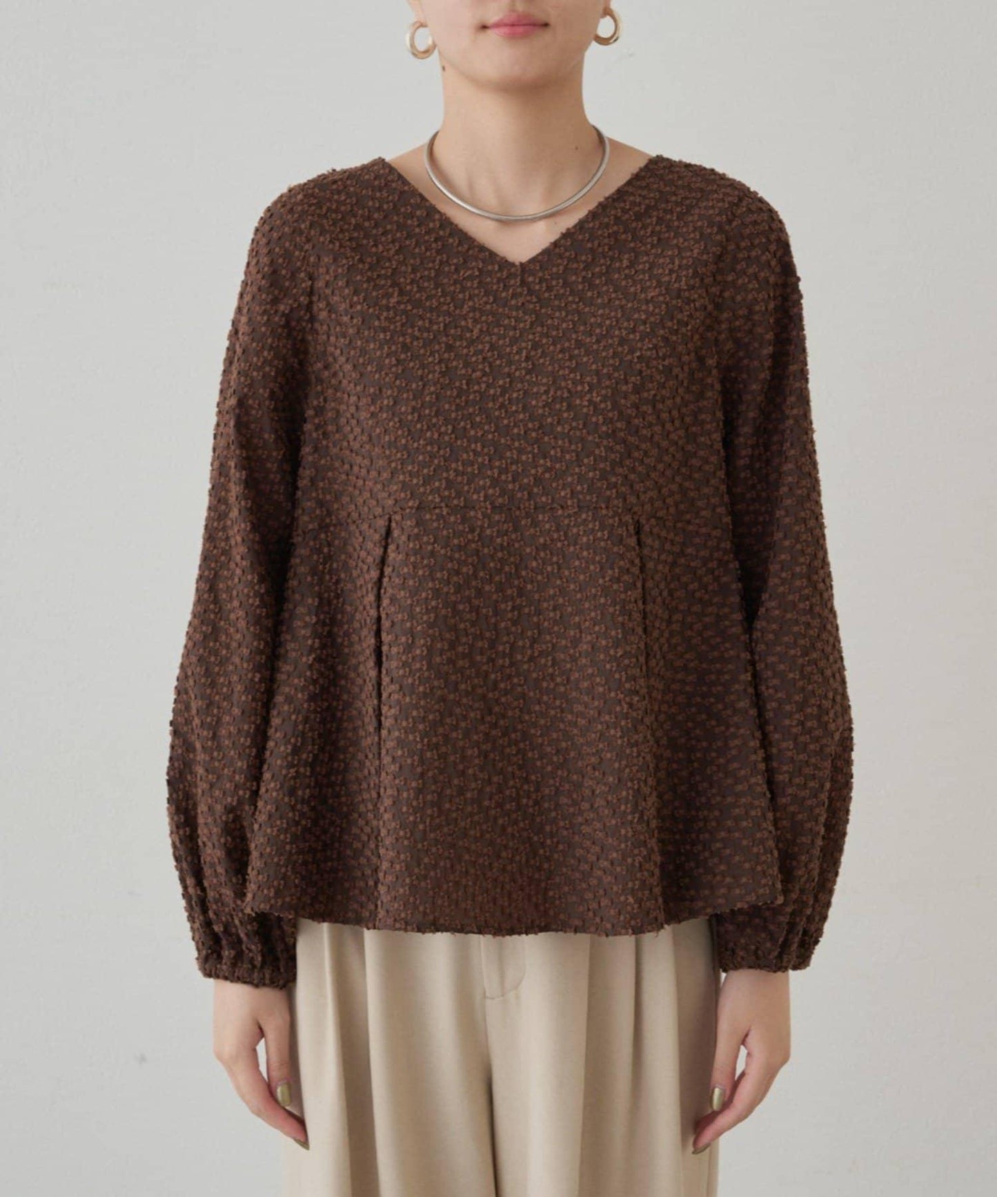 【Loungedress】提花荷葉邊下襬上衣