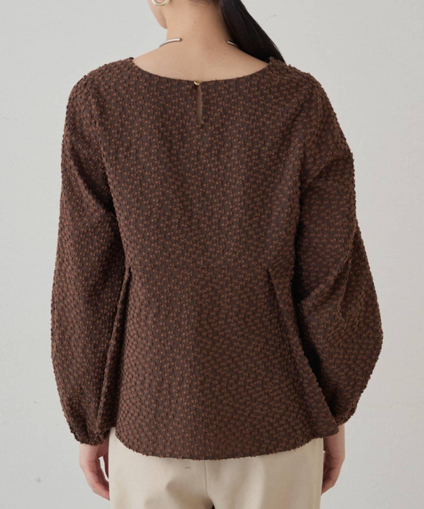 【Loungedress】提花荷葉邊下襬上衣