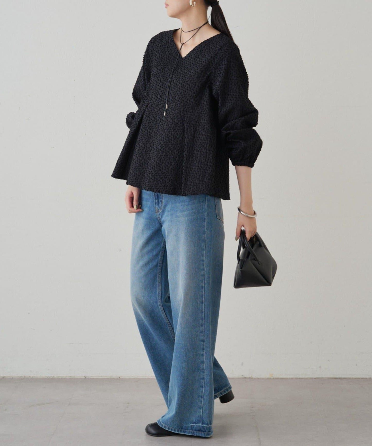 【Loungedress】提花荷葉邊下襬上衣