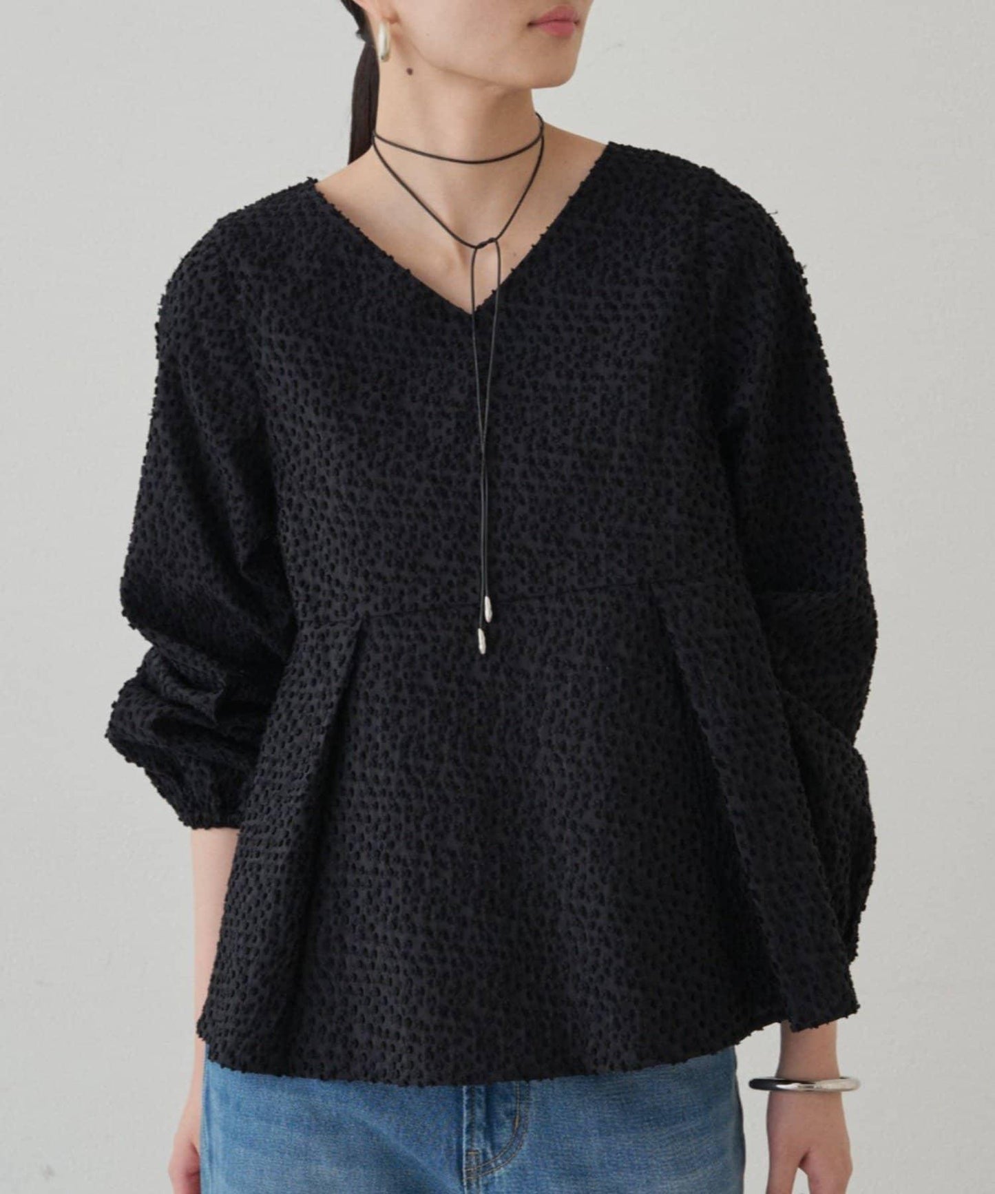 【Loungedress】提花荷葉邊下襬上衣