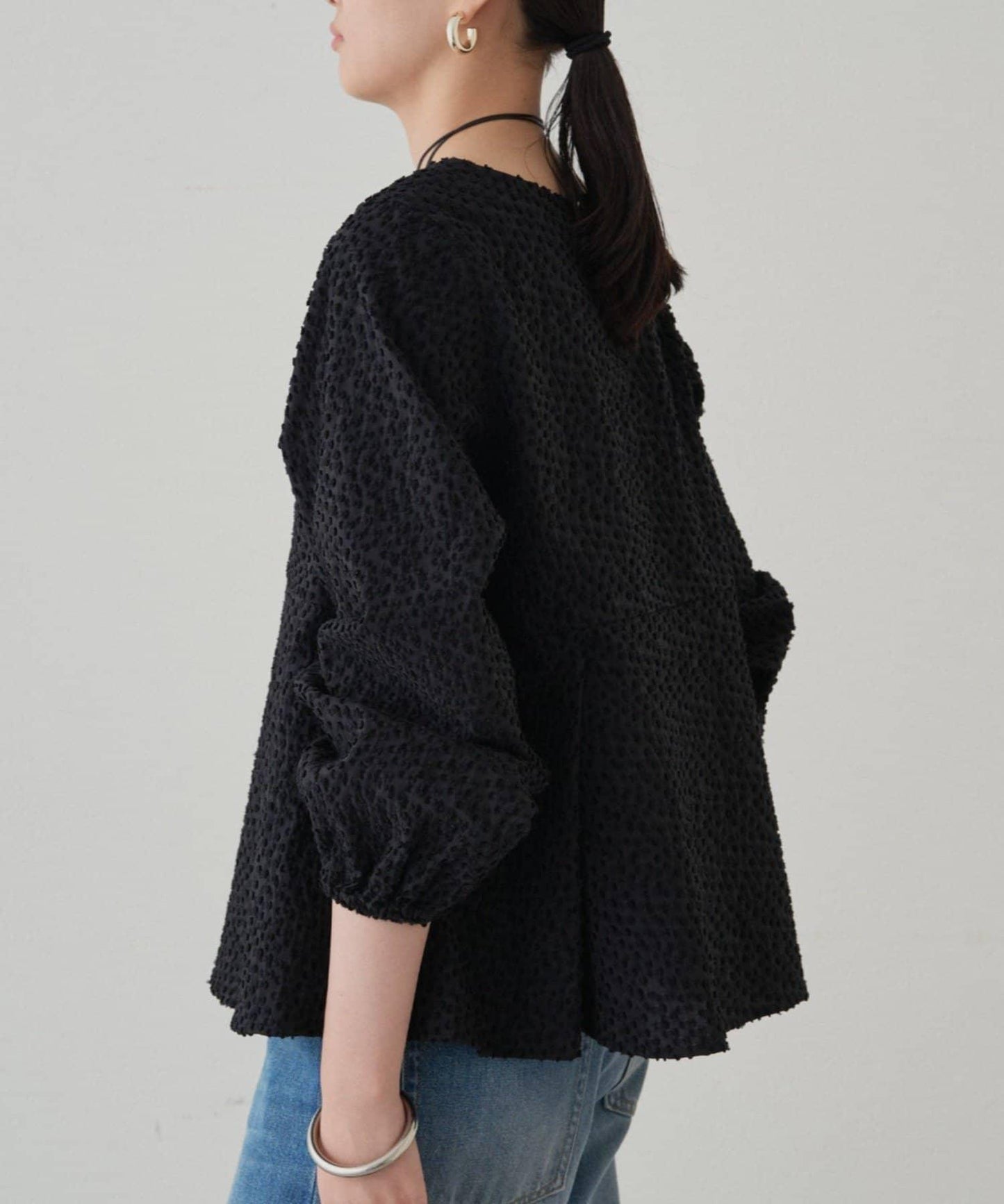 【Loungedress】提花荷葉邊下襬上衣