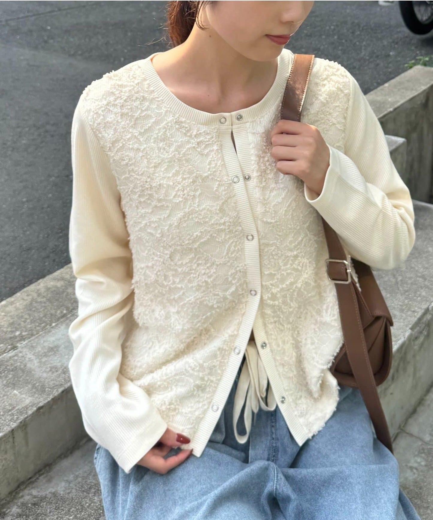 蕾絲拼接羅紋按扣開衫