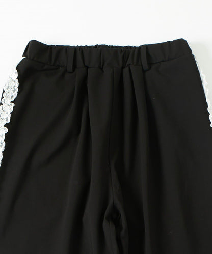 【WHO'S WHO gallery】側邊蕾絲拼接長褲