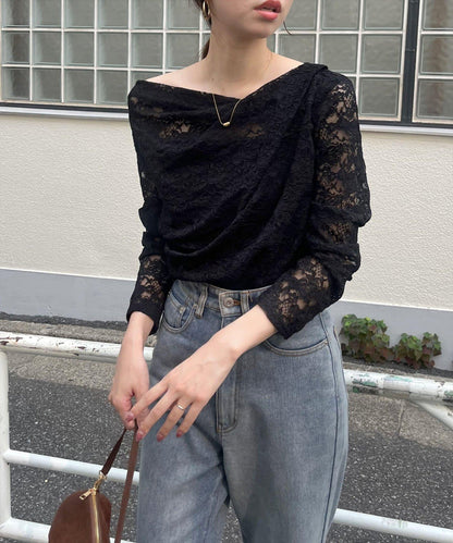 褶皺蕾絲套頭衫