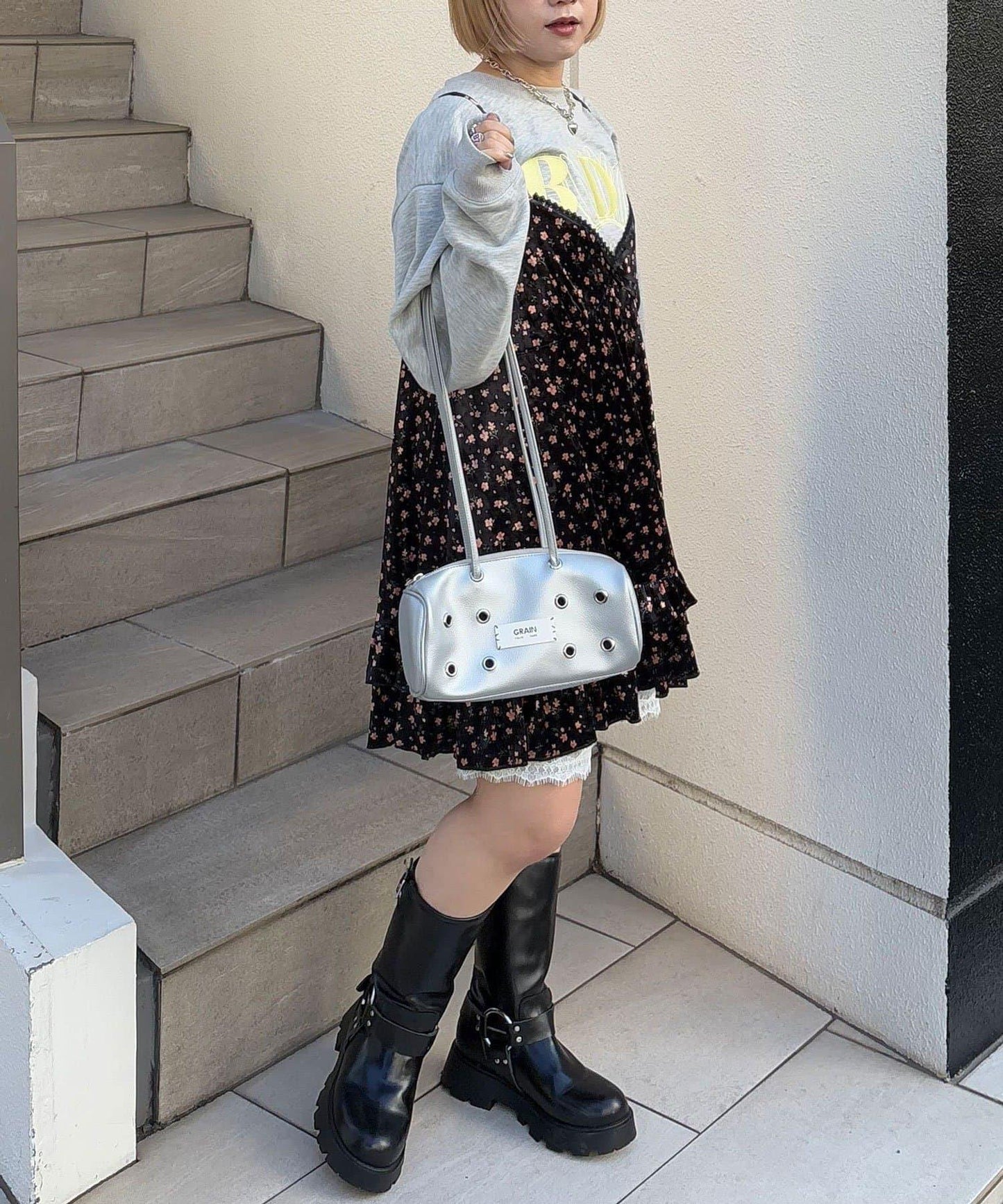 拼色圖案天鵝絨吊帶背心連衣裙〈波點／花卉〉