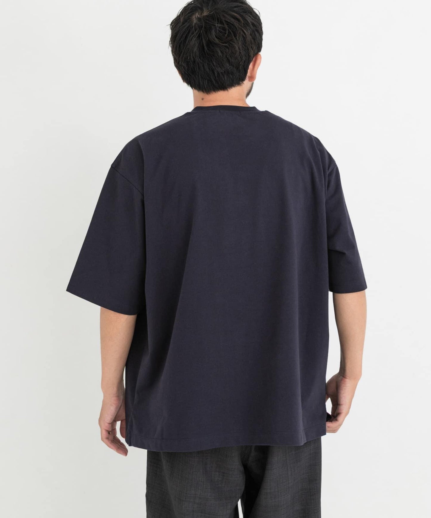 『UR TECH』寬鬆亨利領T恤