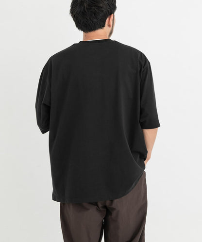 『UR TECH』寬鬆亨利領T恤