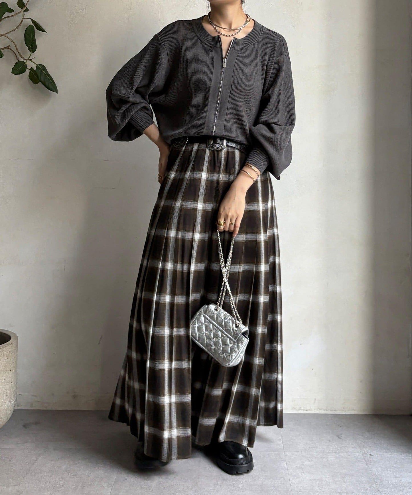 前後兩穿拉鍊針織衫