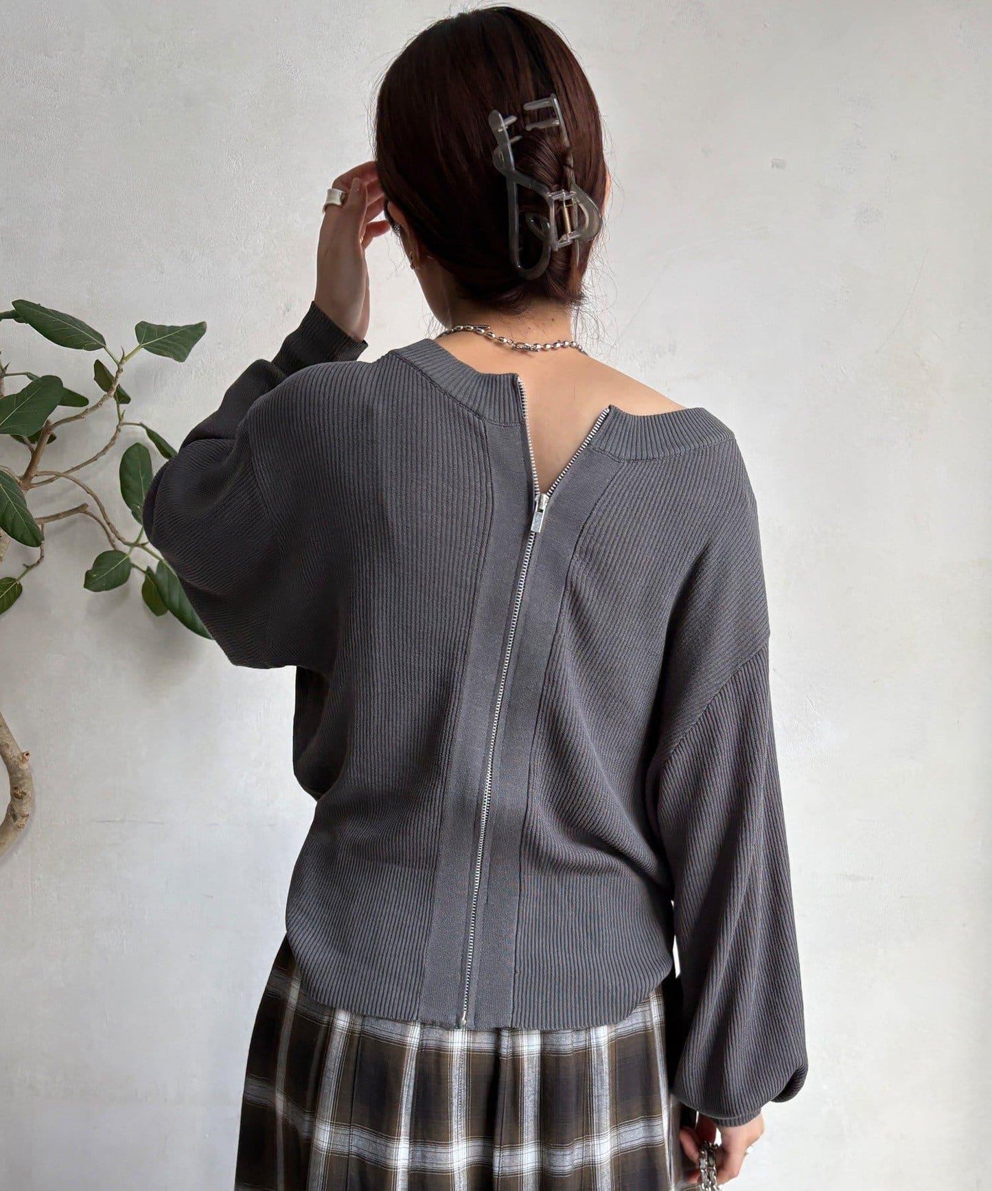 前後兩穿拉鍊針織衫