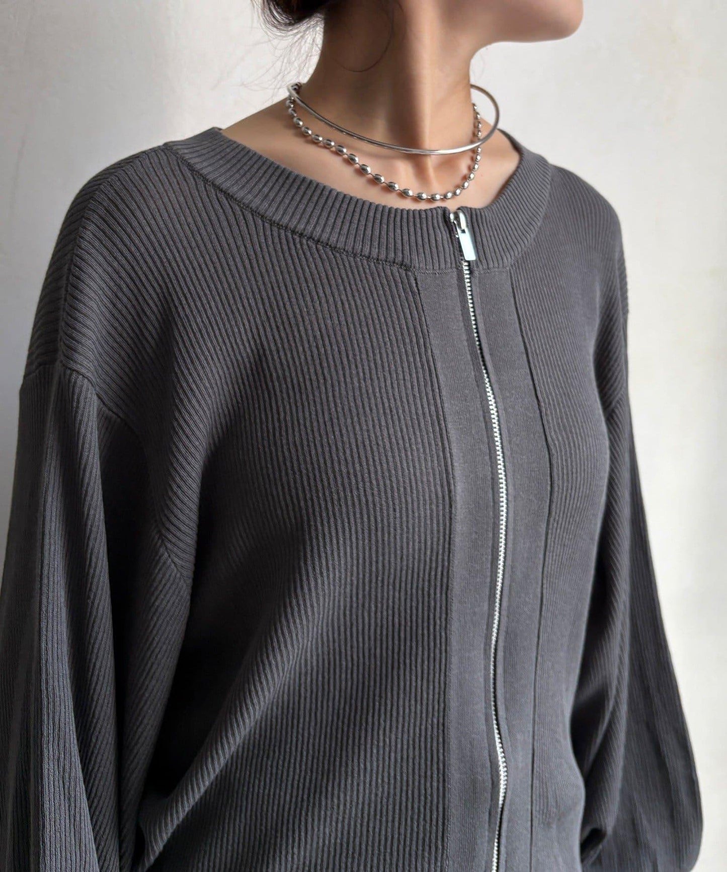 前後兩穿拉鍊針織衫