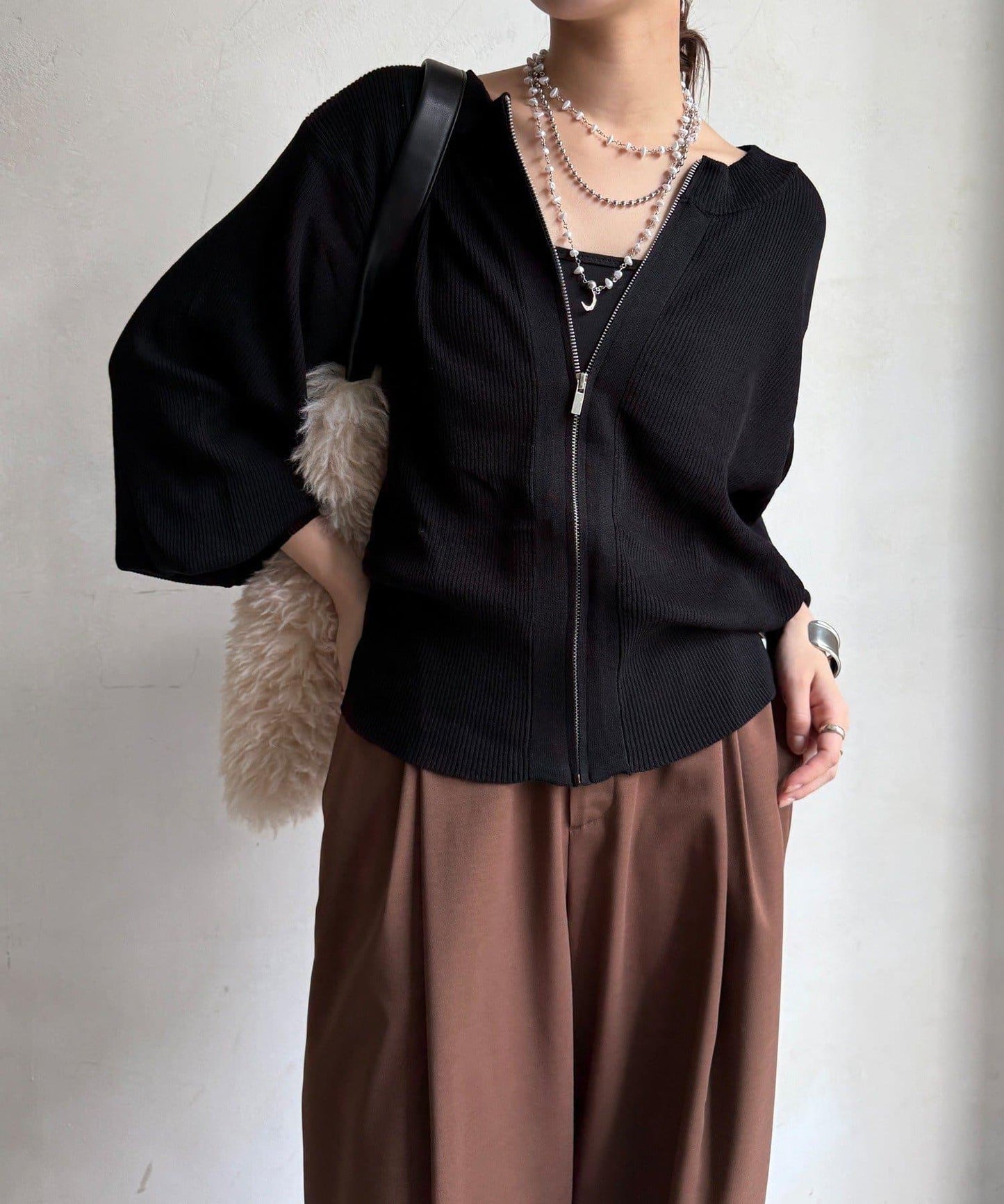 前後兩穿拉鍊針織衫