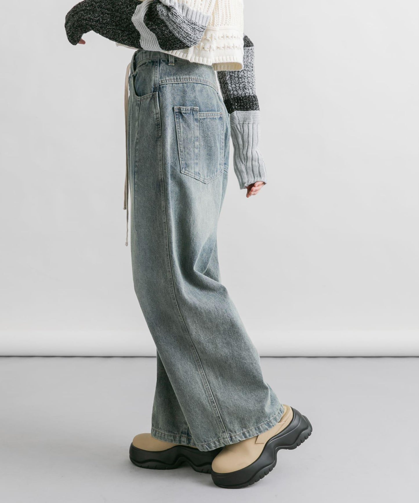 2尺碼可選抽繩牛仔褲