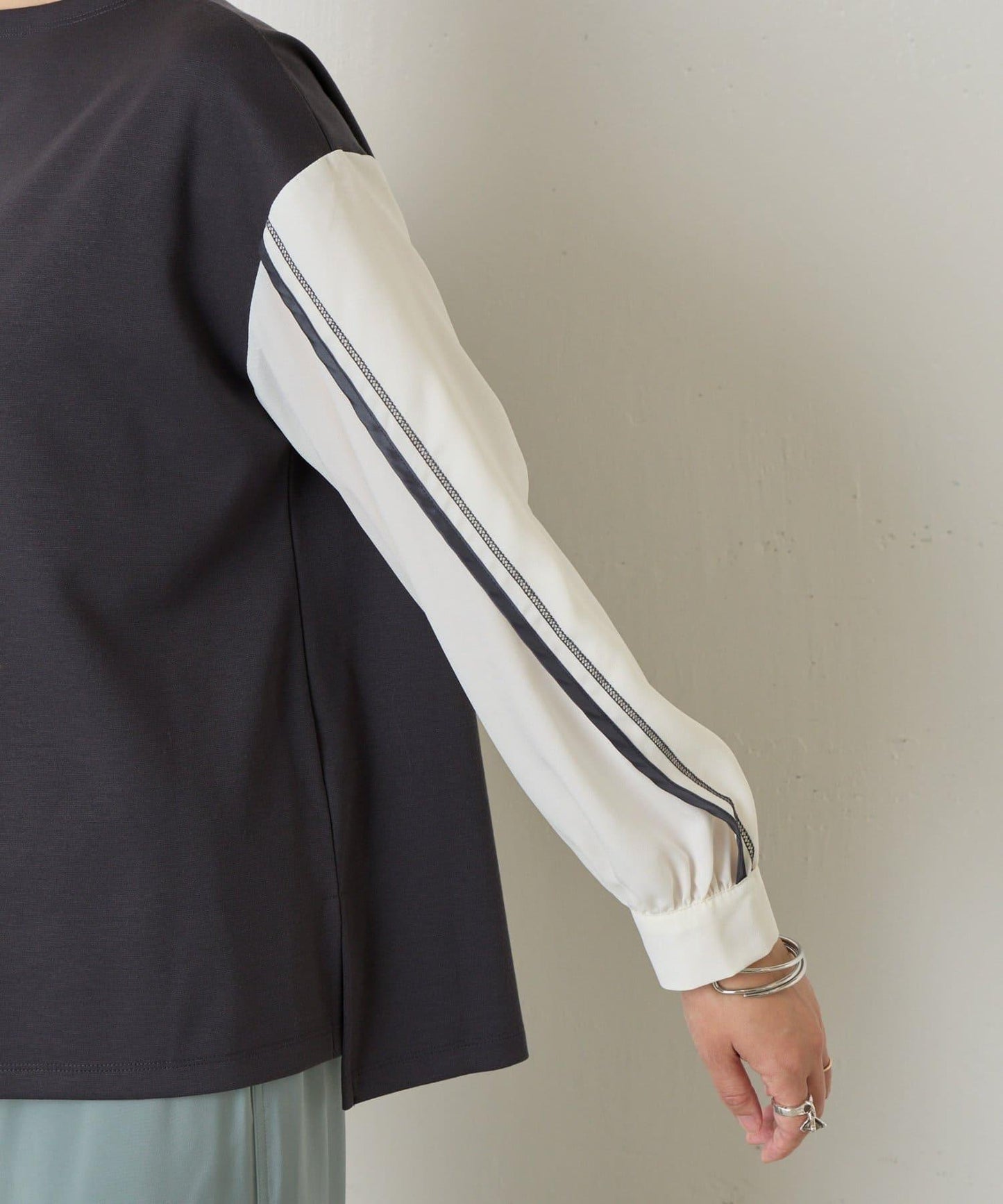 條紋袖針織上衣