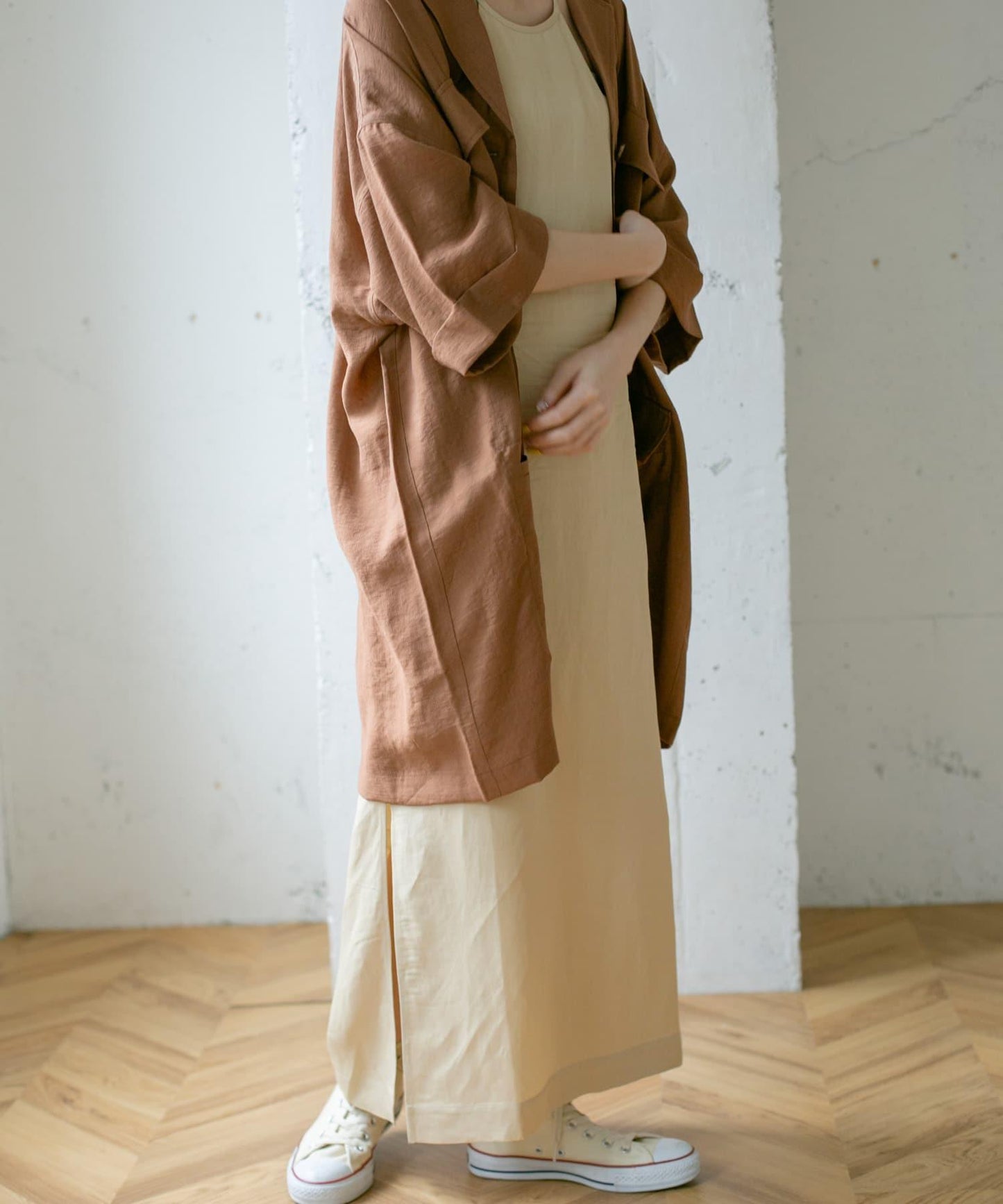 圍裙領連衣裙∴