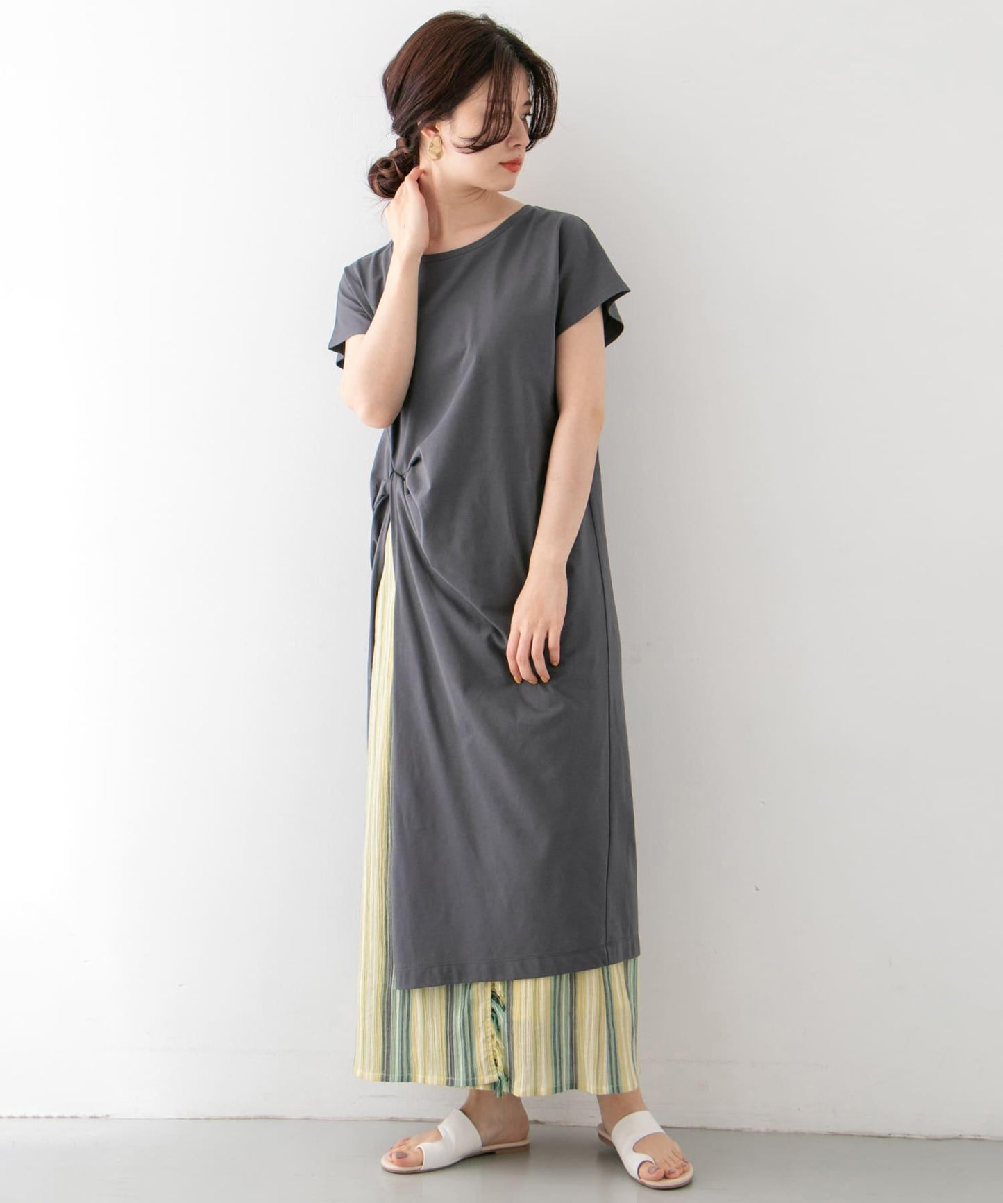 UR TECH 開衩T恤連衣裙∴