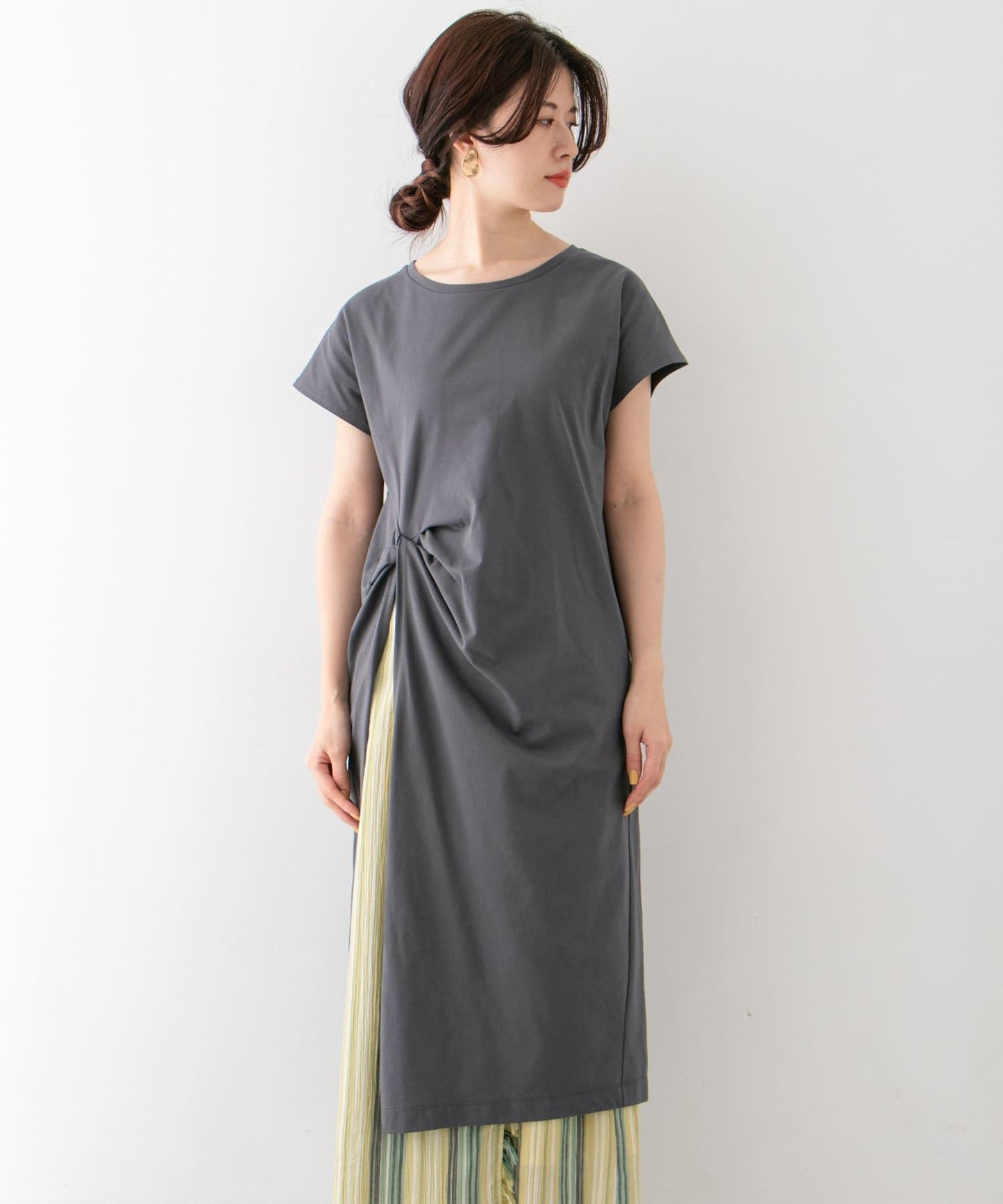 UR TECH 開衩T恤連衣裙∴