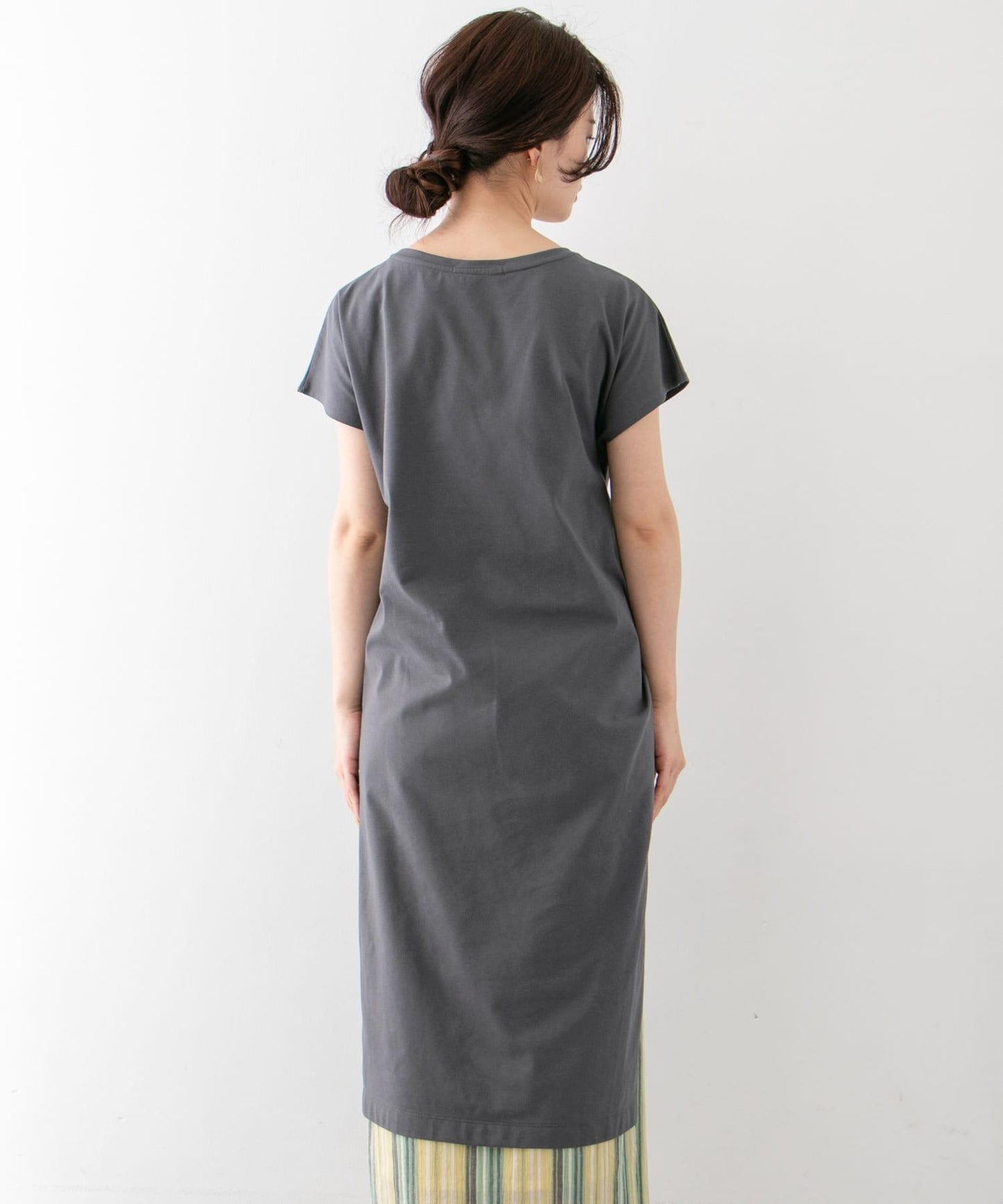 UR TECH 開衩T恤連衣裙∴